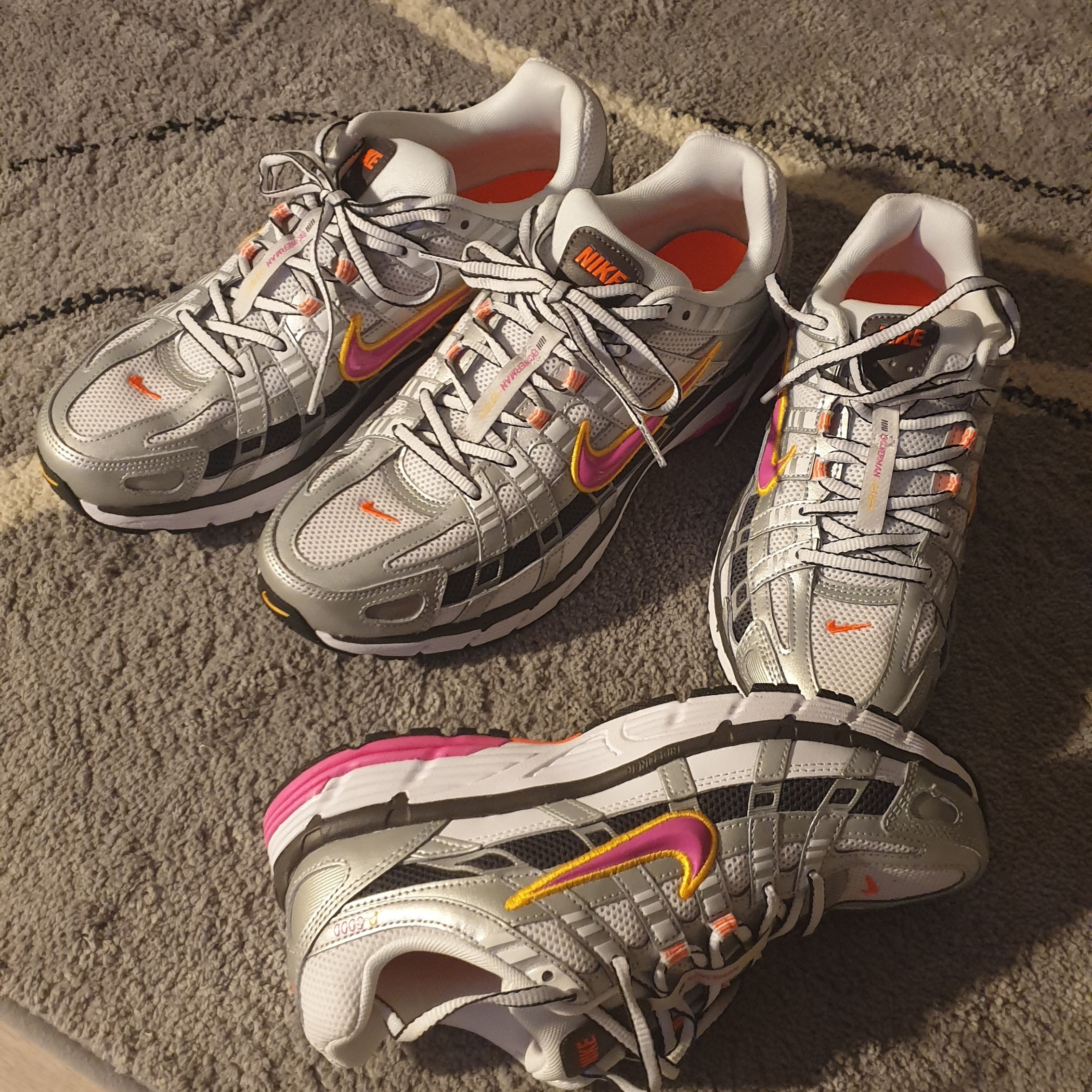 (W) Nike P-6000 Laser Fuchsia 착용 스타일