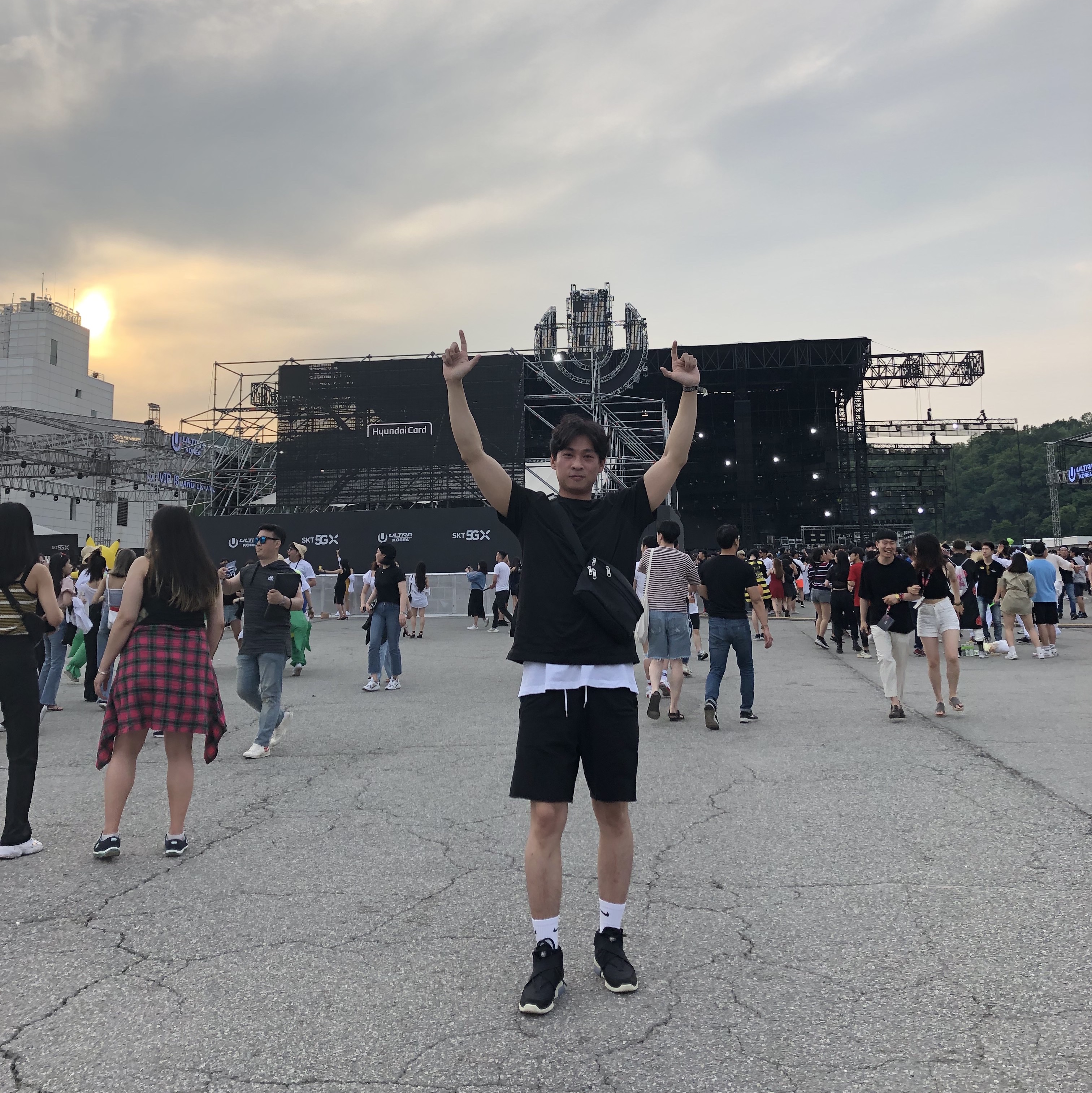 Nike x Fear of God Air Fear of God Raid Black 착용 스타일
