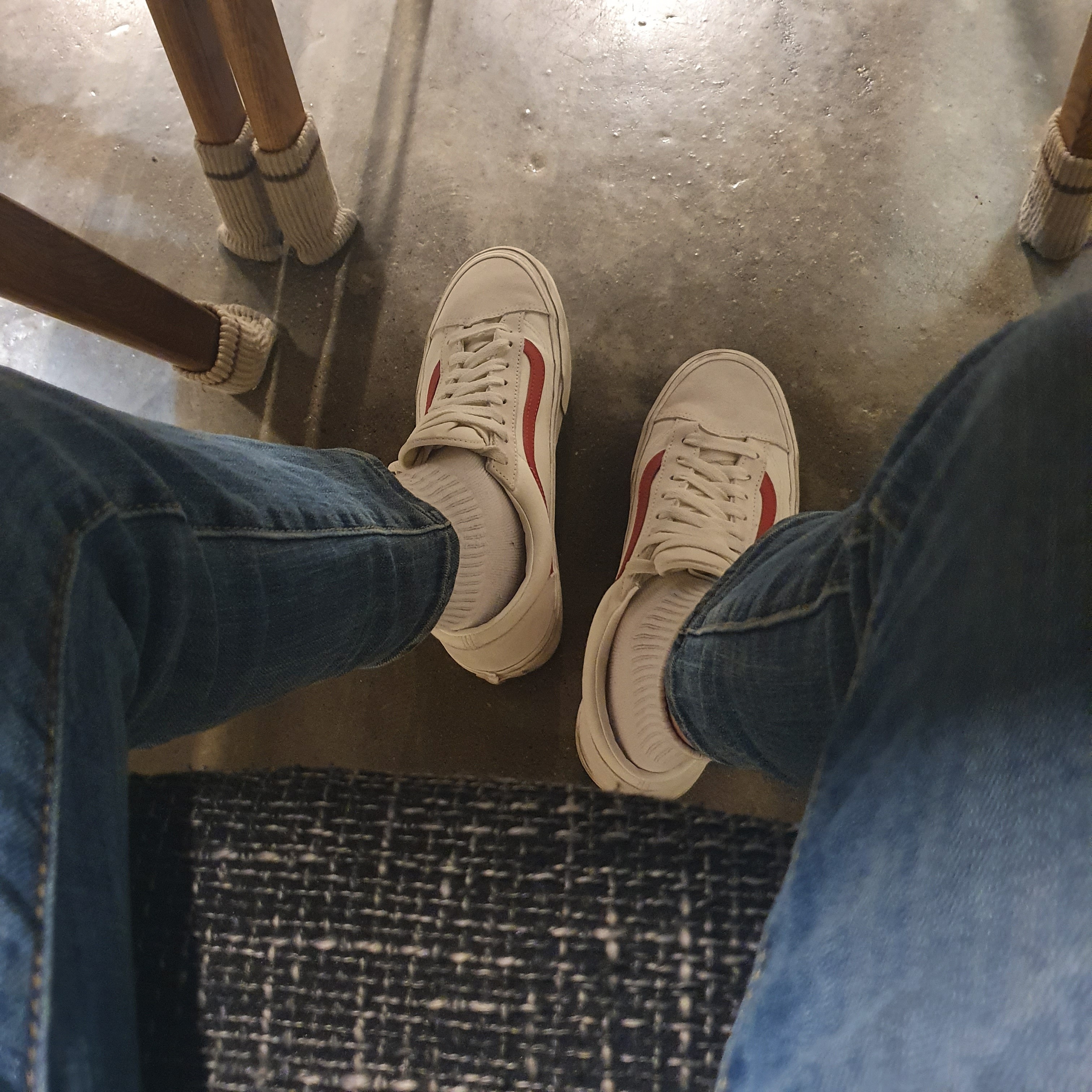 Vans Style 36 Marshmallow Racing Red 착용 스타일
