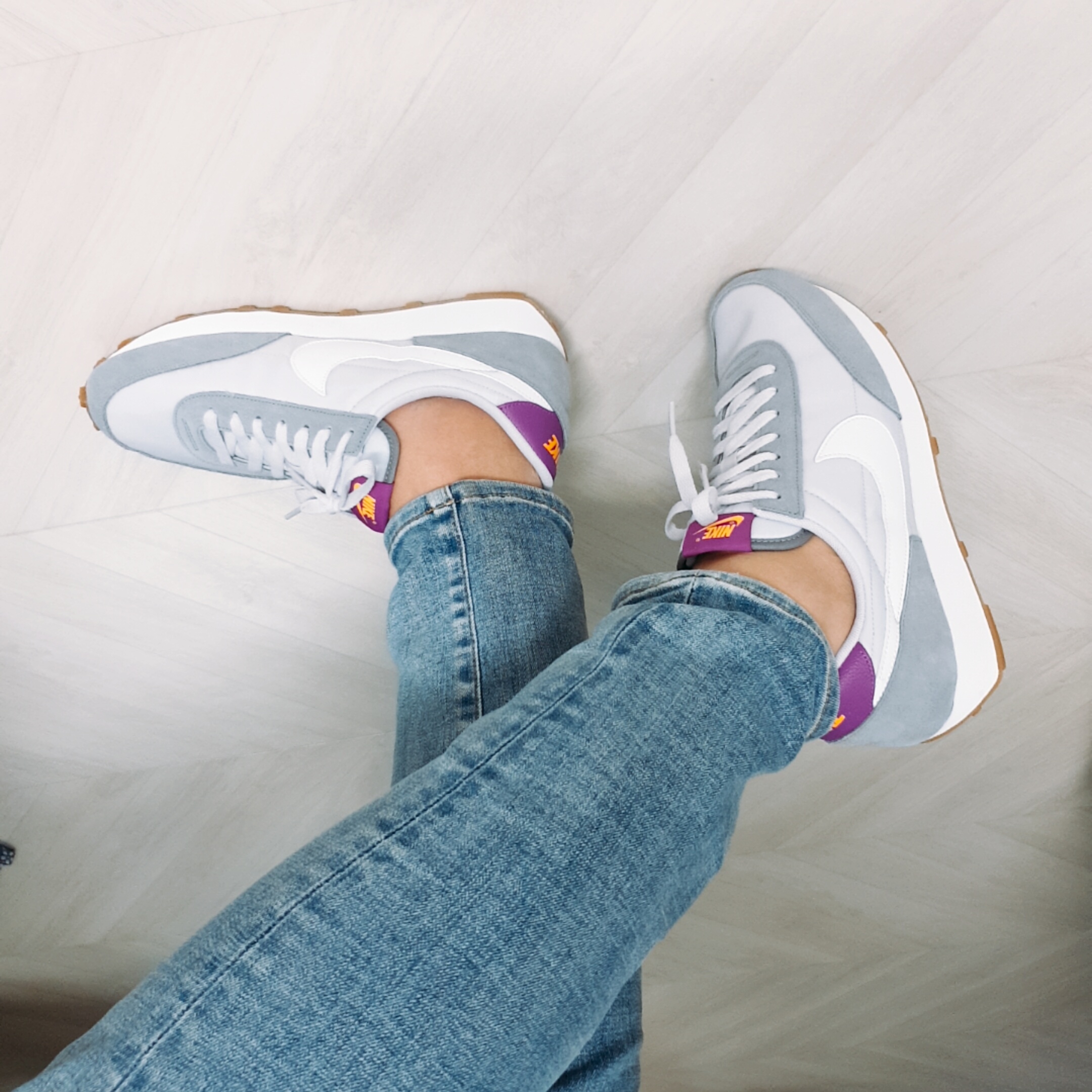 (W) Nike Daybreak Particle Grey 착용 스타일 - 2