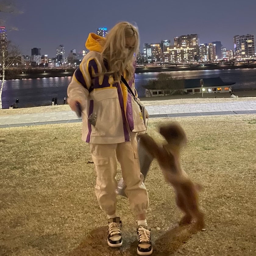 Nike x Travis Scott SB Dunk Low, (W) Nike x Ambush NBA Collection Lakers Jacket - Asia 착용 스타일 - 2