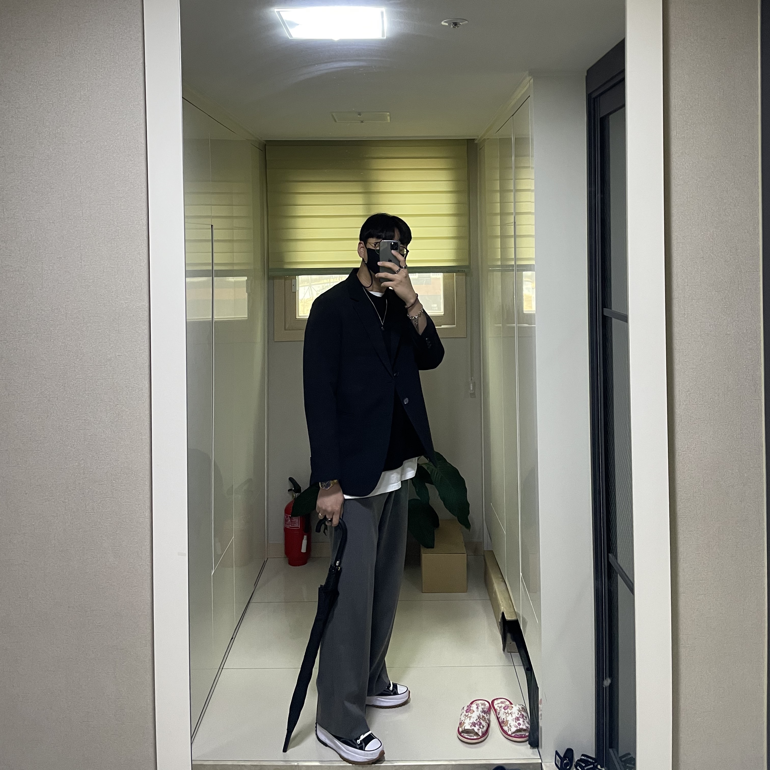 Converse Run Star Hike Hi Black White Gum 착용 스타일