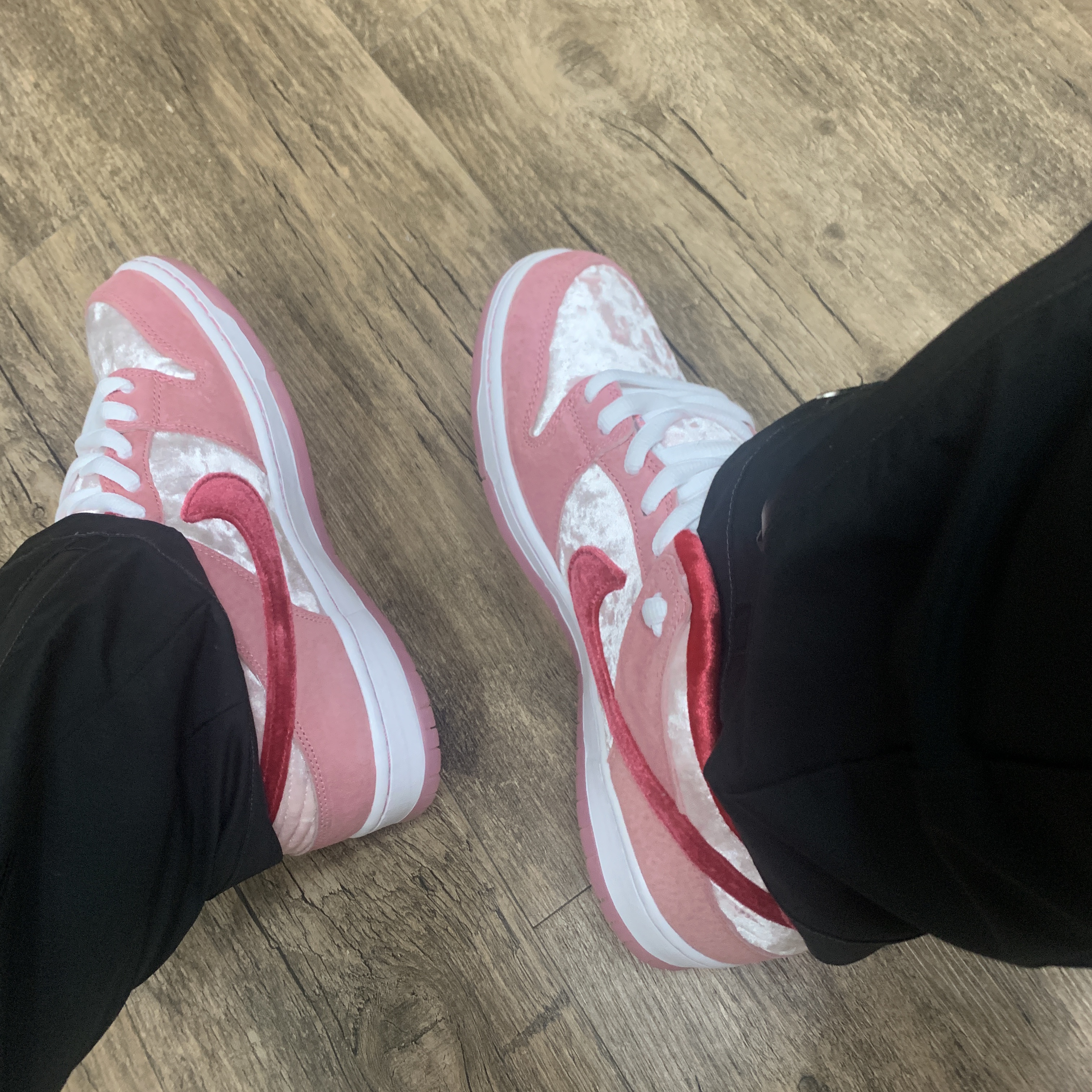 Nike x StrangeLove SB Dunk Low Pink (Regular Box) 착용 스타일