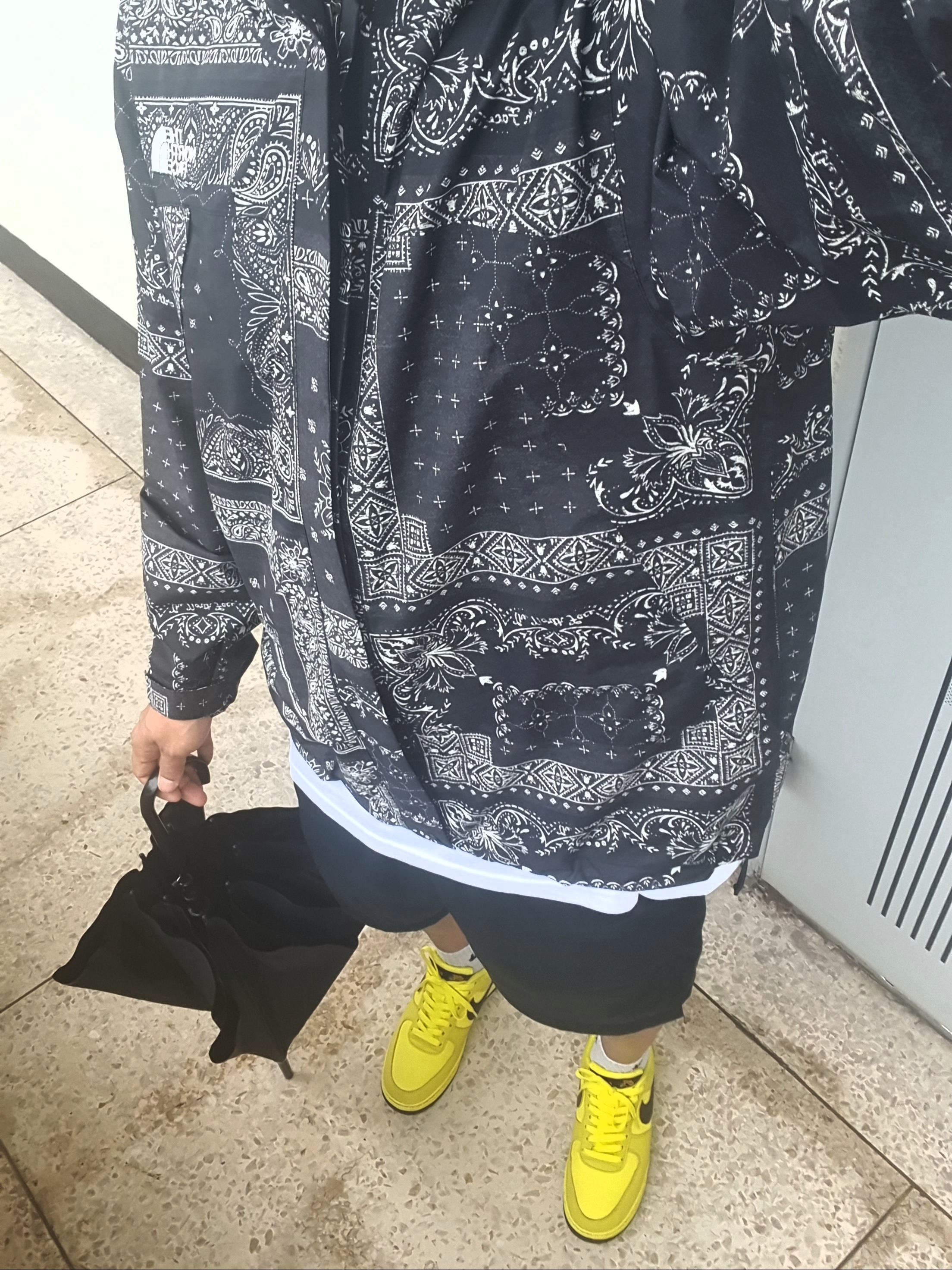 Nike Air Force 1 Low Gore-Tex Dynamic Yellow 착용 스타일