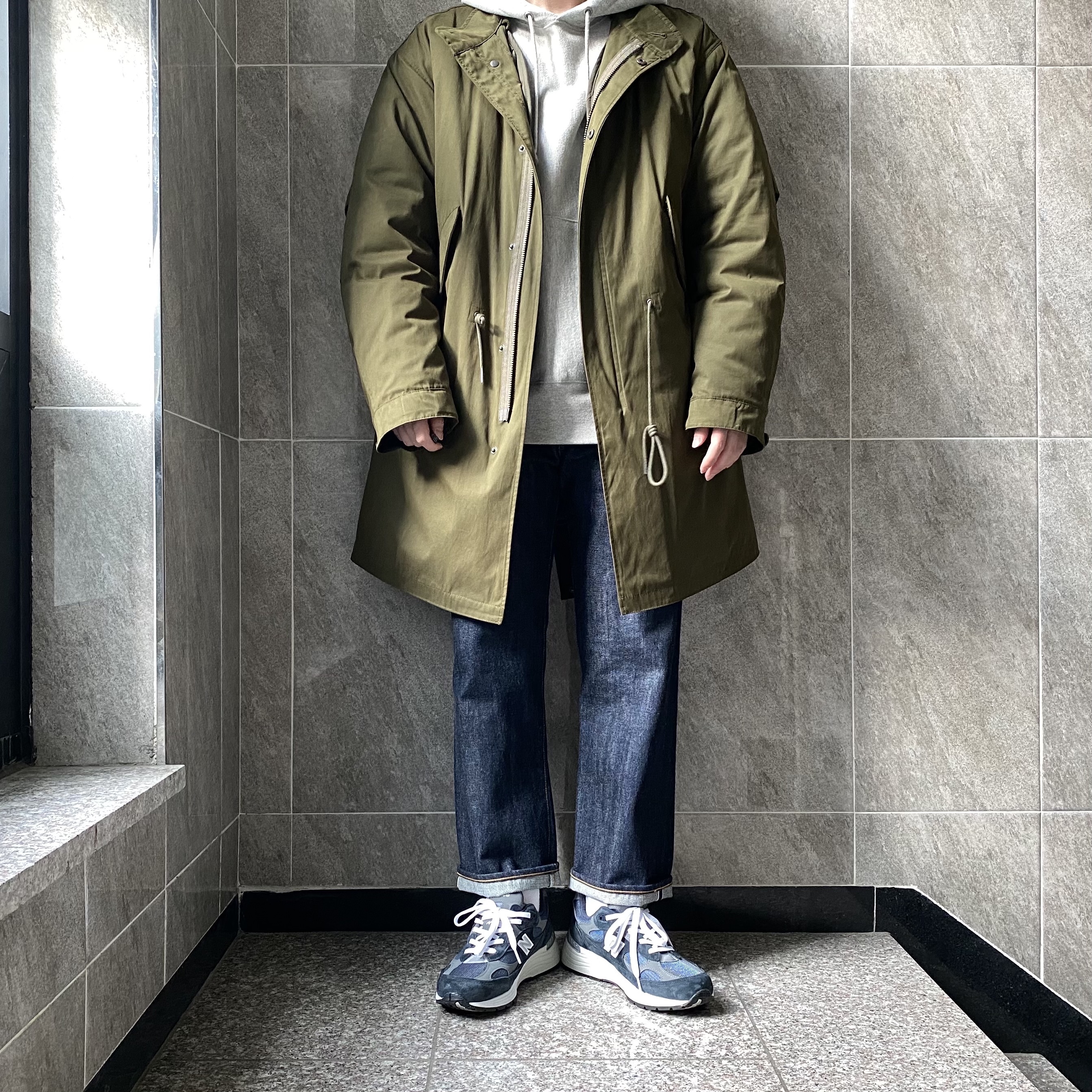 New Balance 992 Made in USA Navy 착용 스타일 - 1