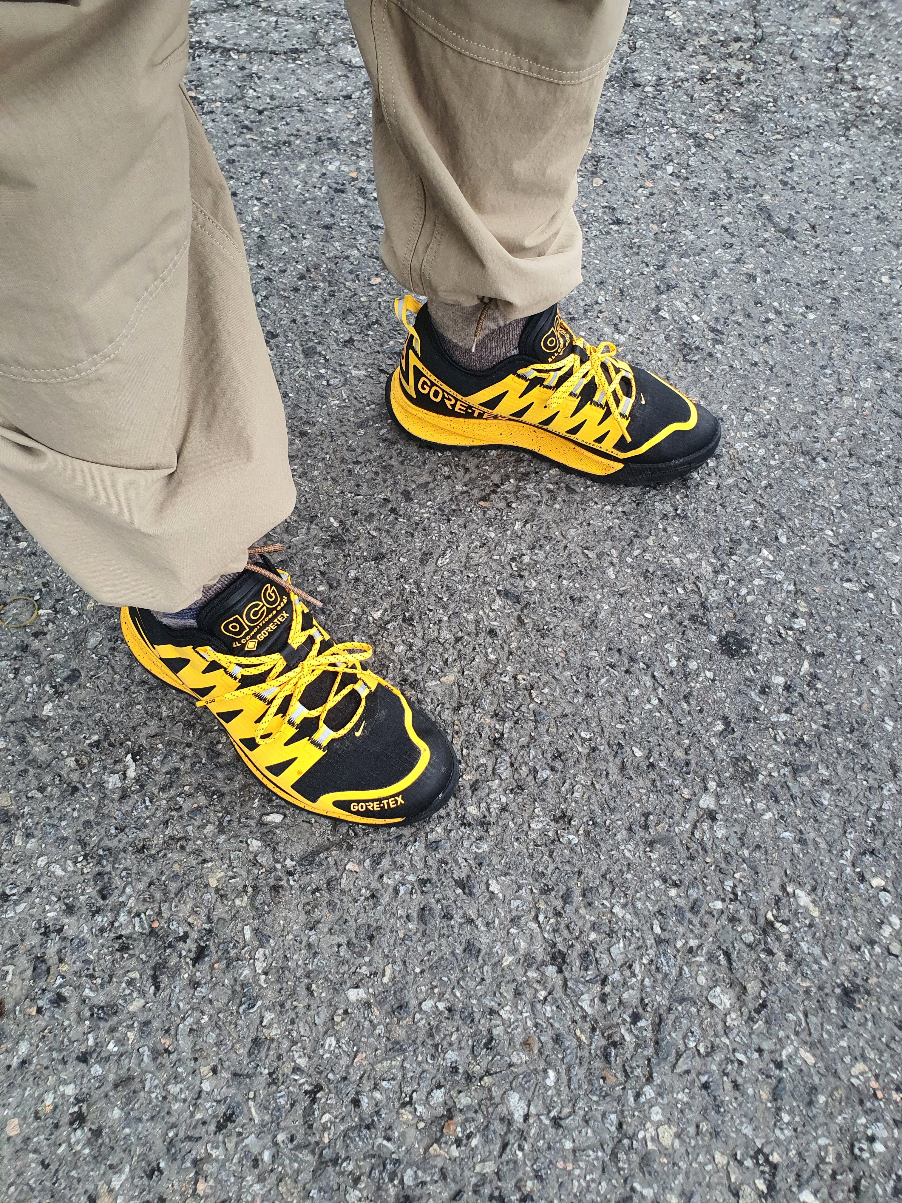 Nike ACG Air Nasu Gore-Tex Black Orange 착용 스타일 - 1