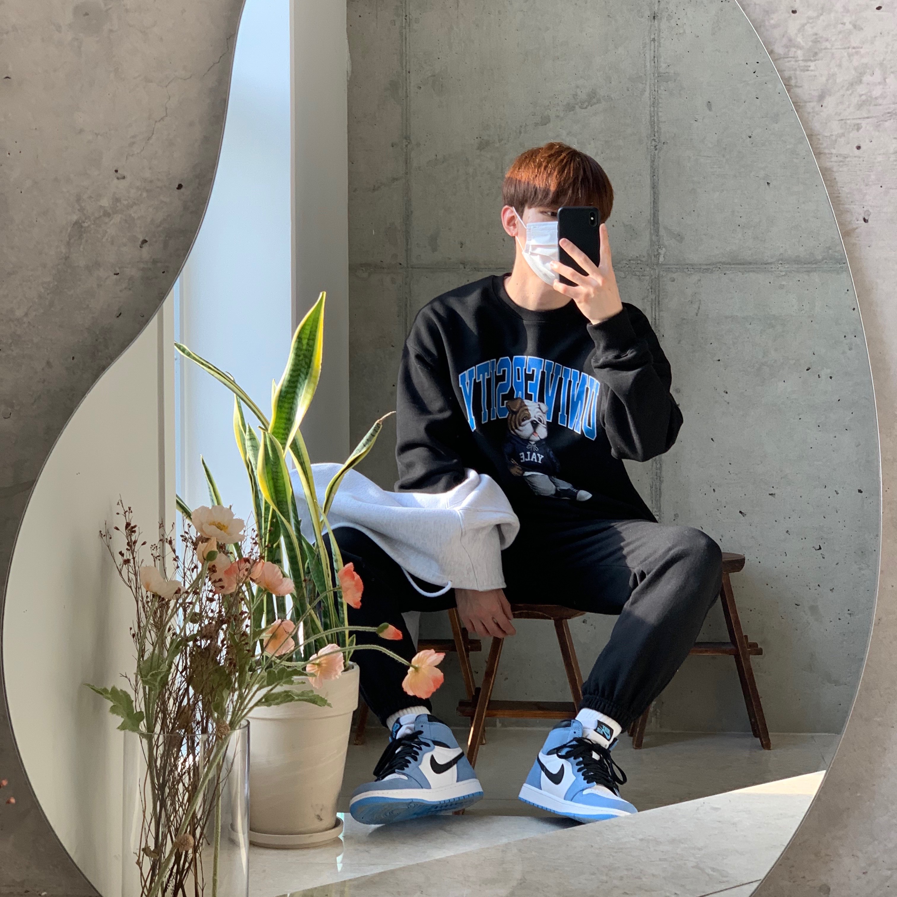 Jordan 1 Retro High OG University Blue 착용 스타일