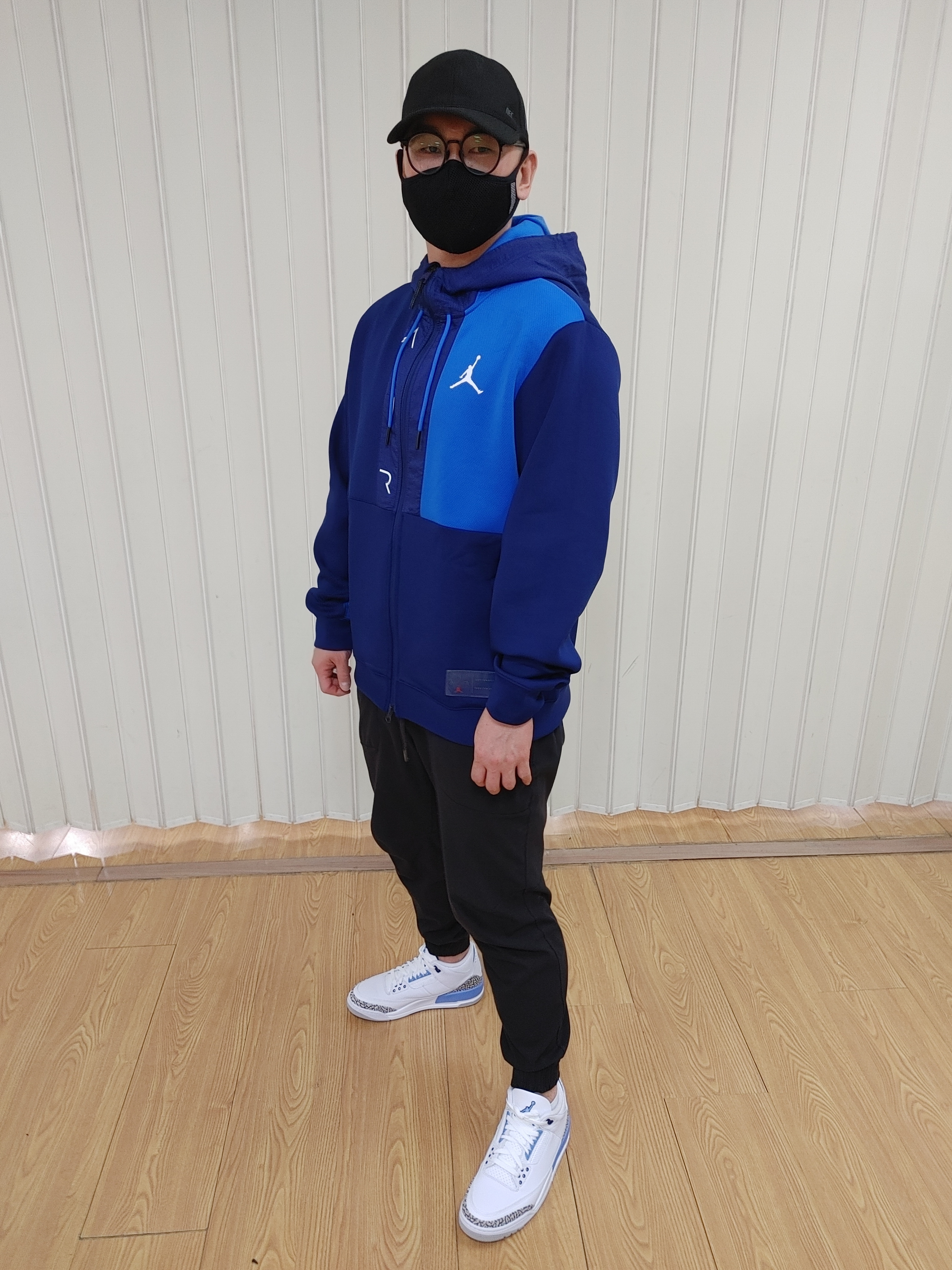Jordan 3 Retro UNC 2020 착용 스타일 - 2