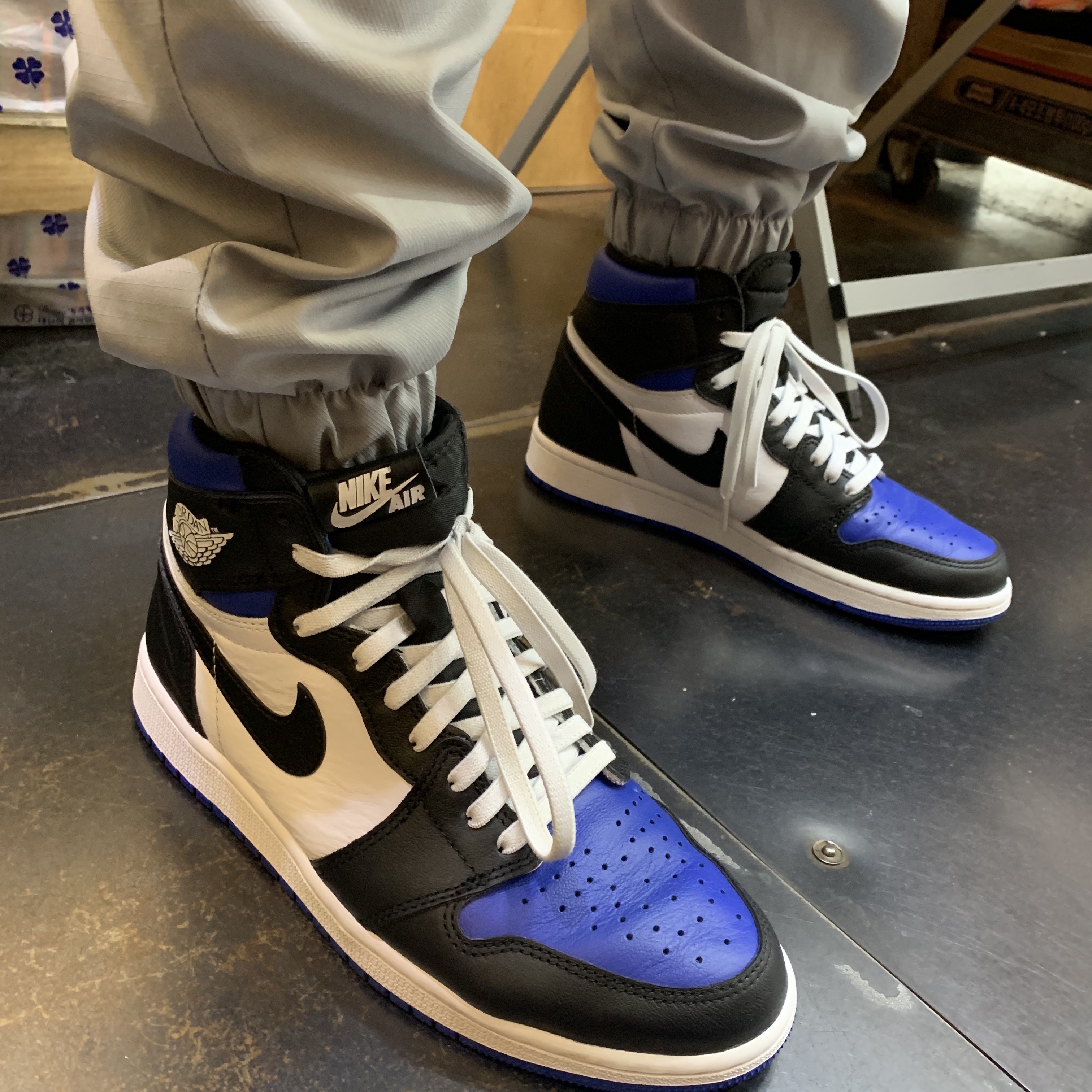 Jordan 1 Retro High OG Royal Toe 착용 스타일 - 1