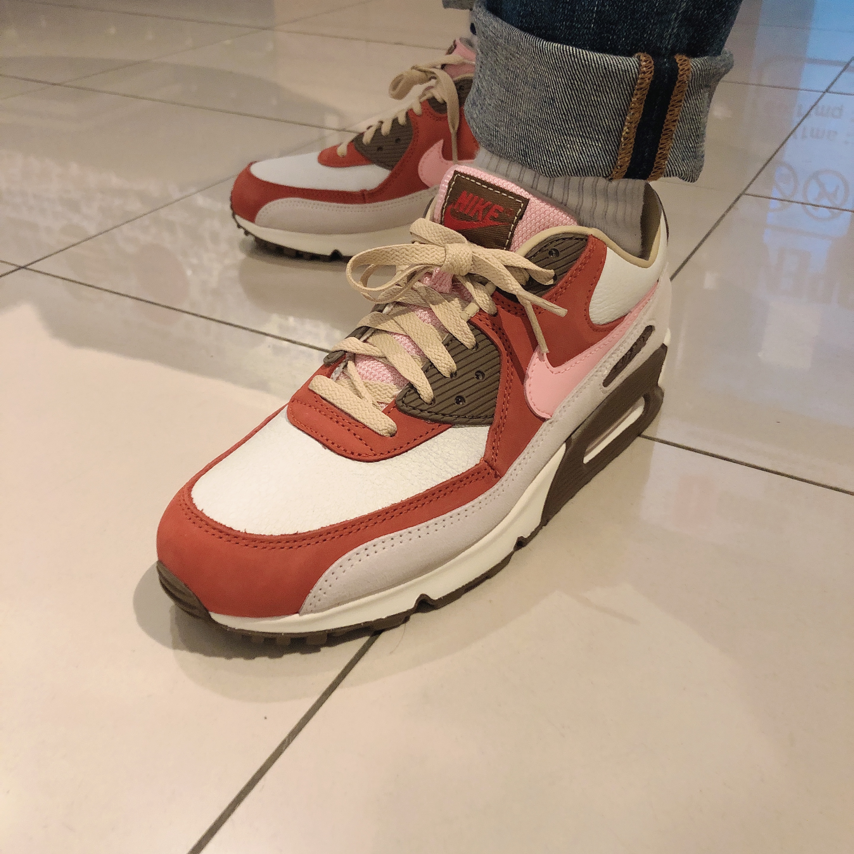 Nike Air Max 90 NRG Bacon 착용 스타일 - 3