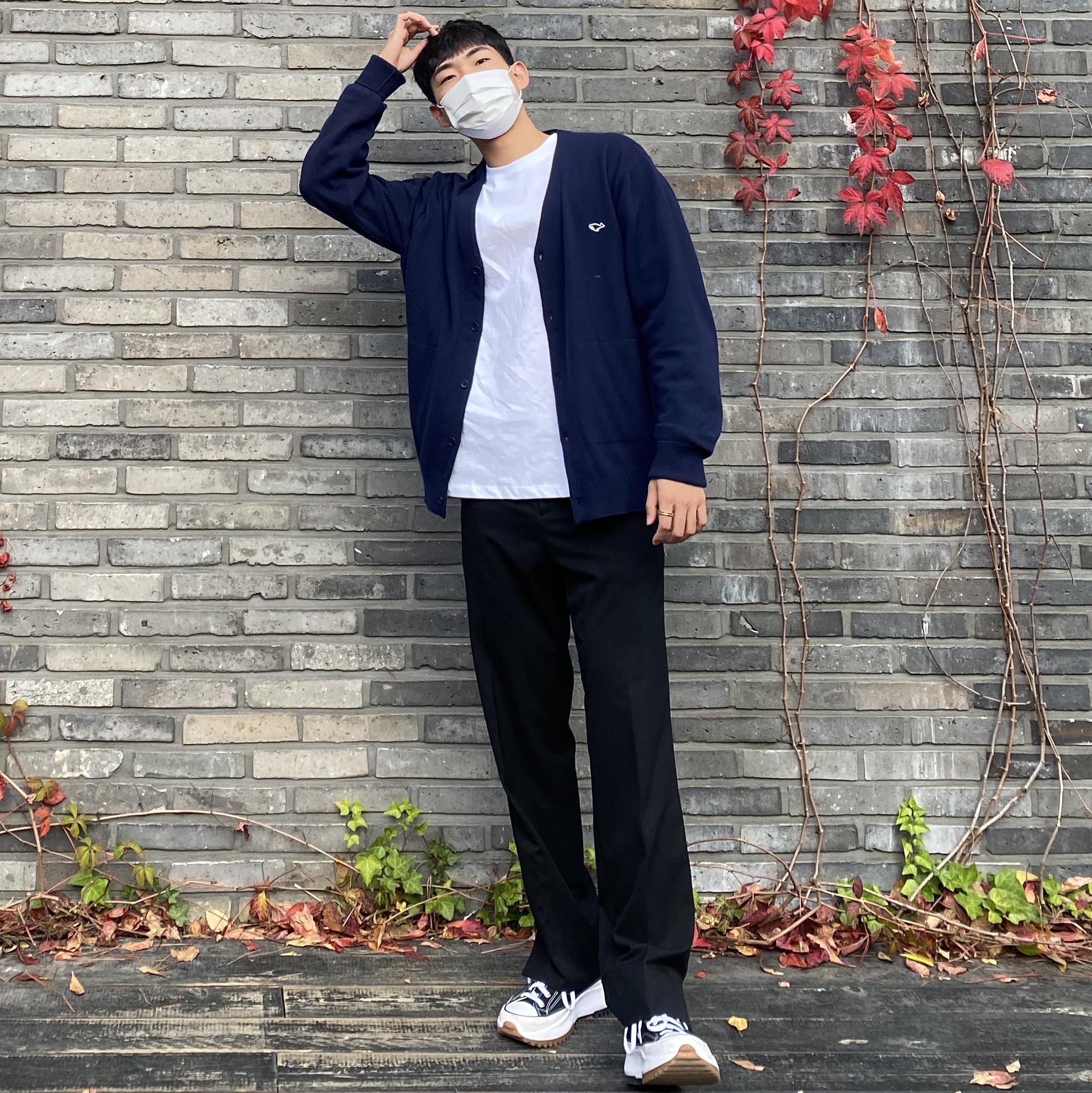 Converse Run Star Hike Hi Black White Gum 착용 스타일