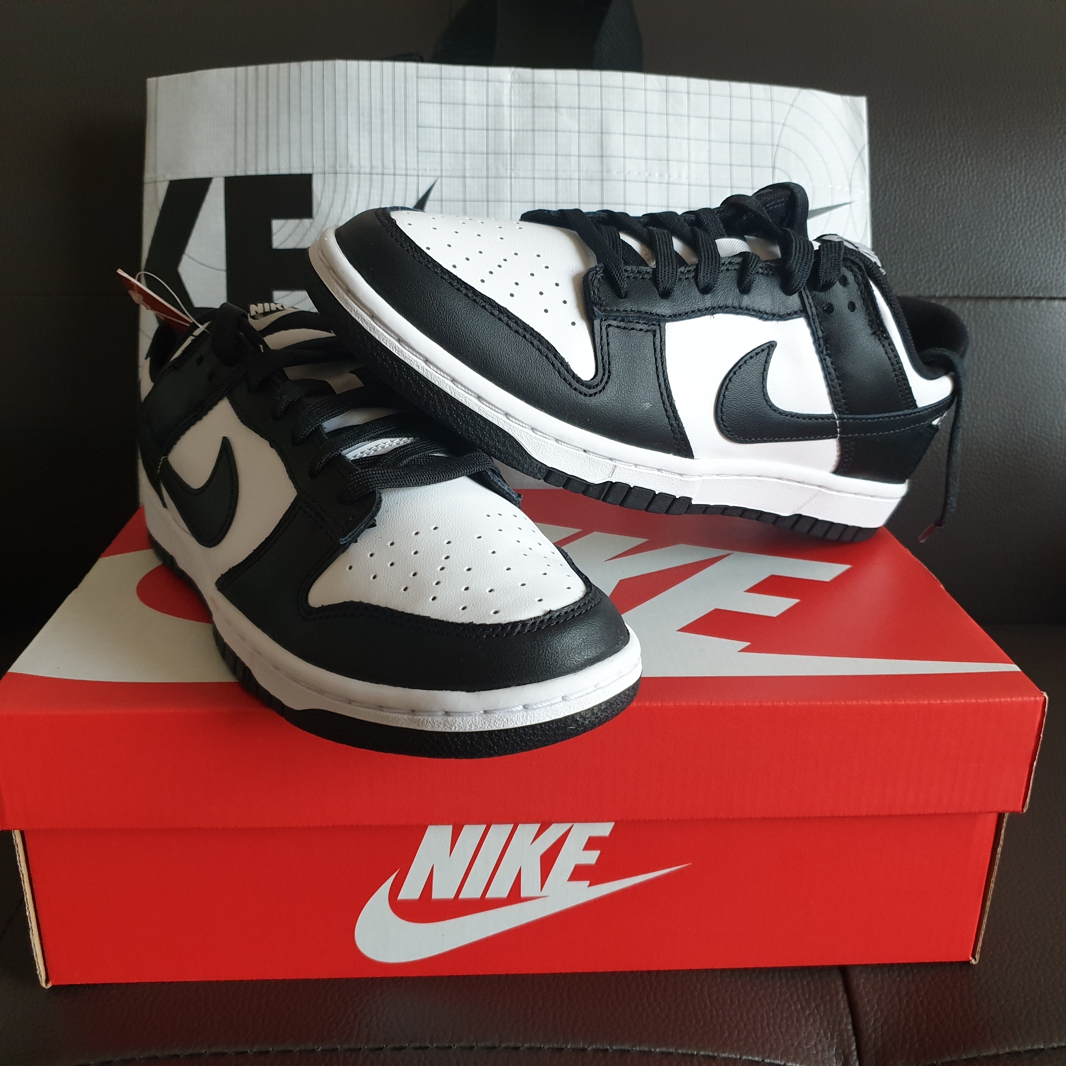 Nike Dunk Low Retro Black 착용 스타일 - 1