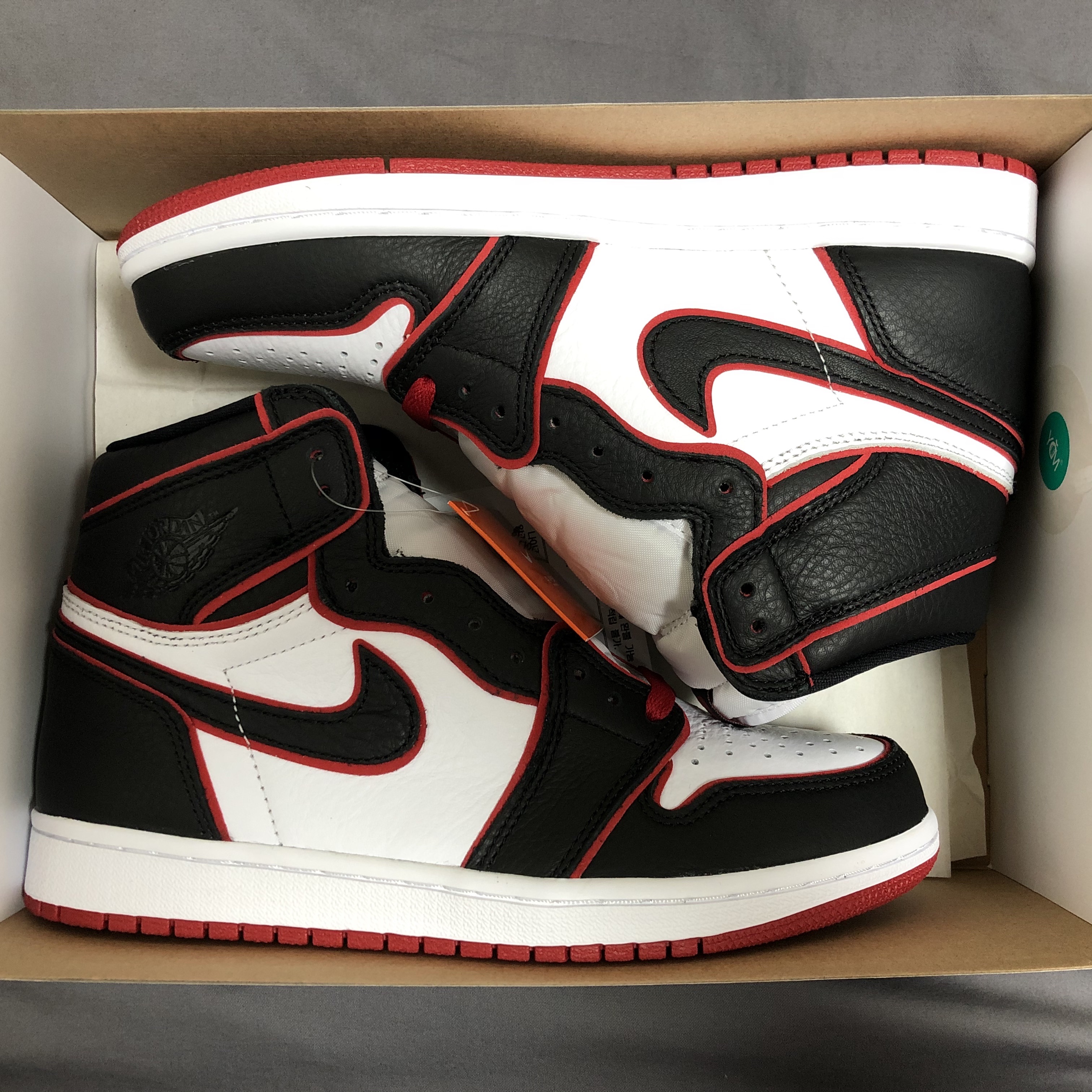Jordan 1 Retro High OG Bloodline 착용 스타일 - 3