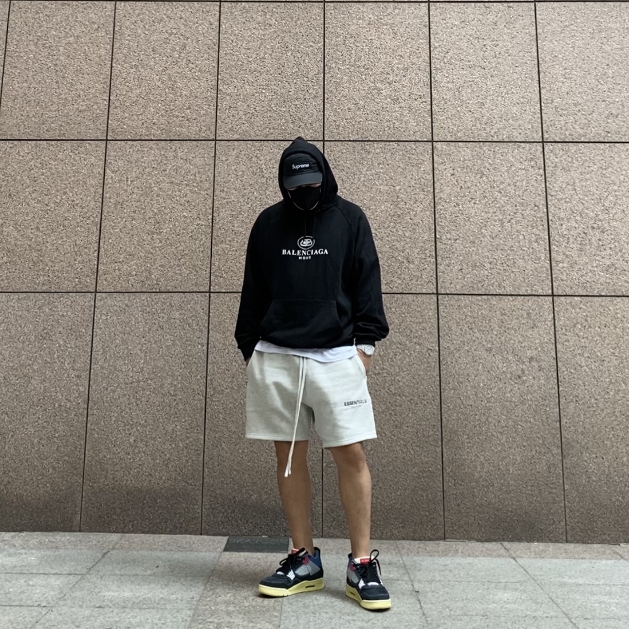 Supreme Washed Chino Twill Camp Cap Black, Essentials Fleece Shorts Oatmeal Heather - 20FW 착용 스타일