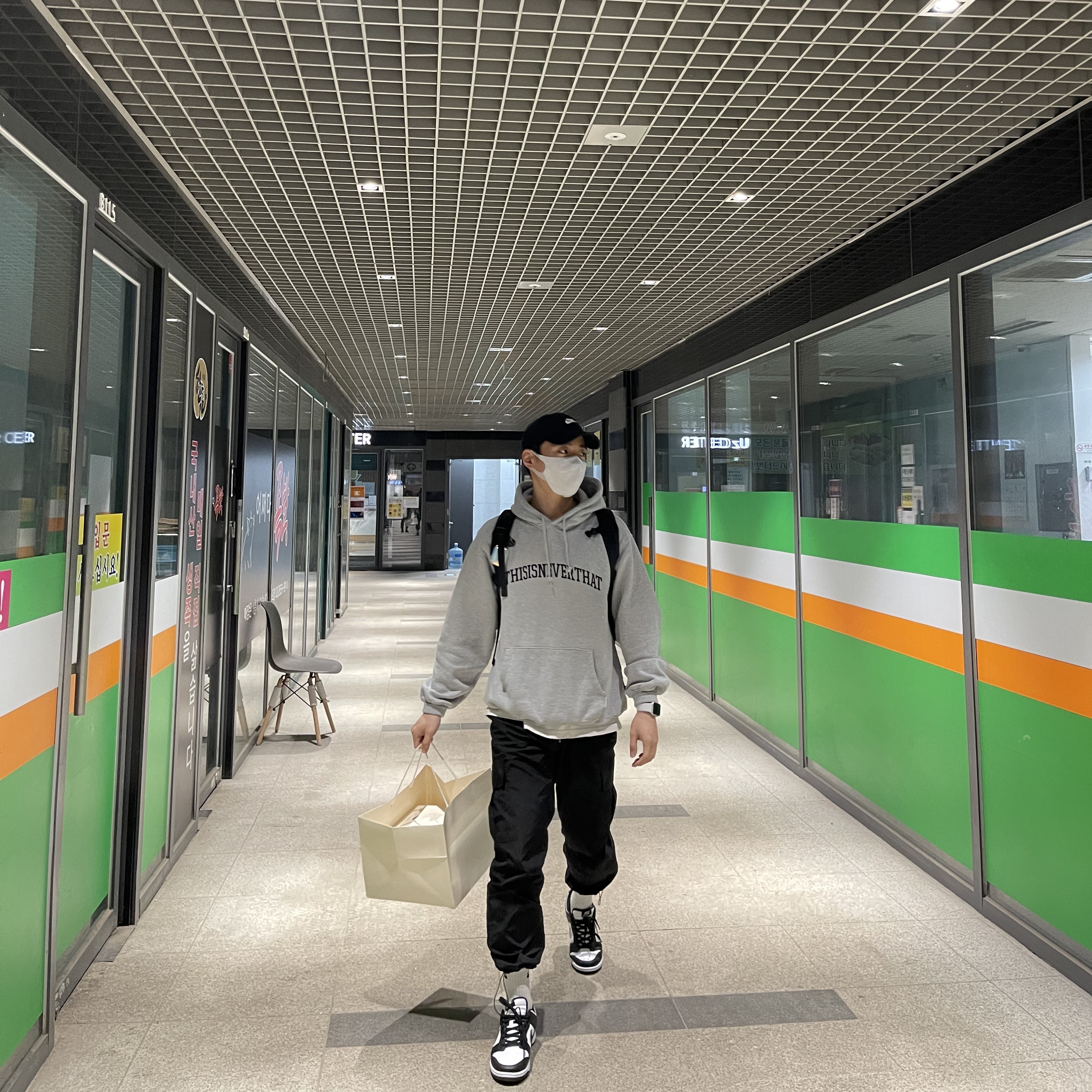 Nike Dunk Low Retro Black 착용 스타일