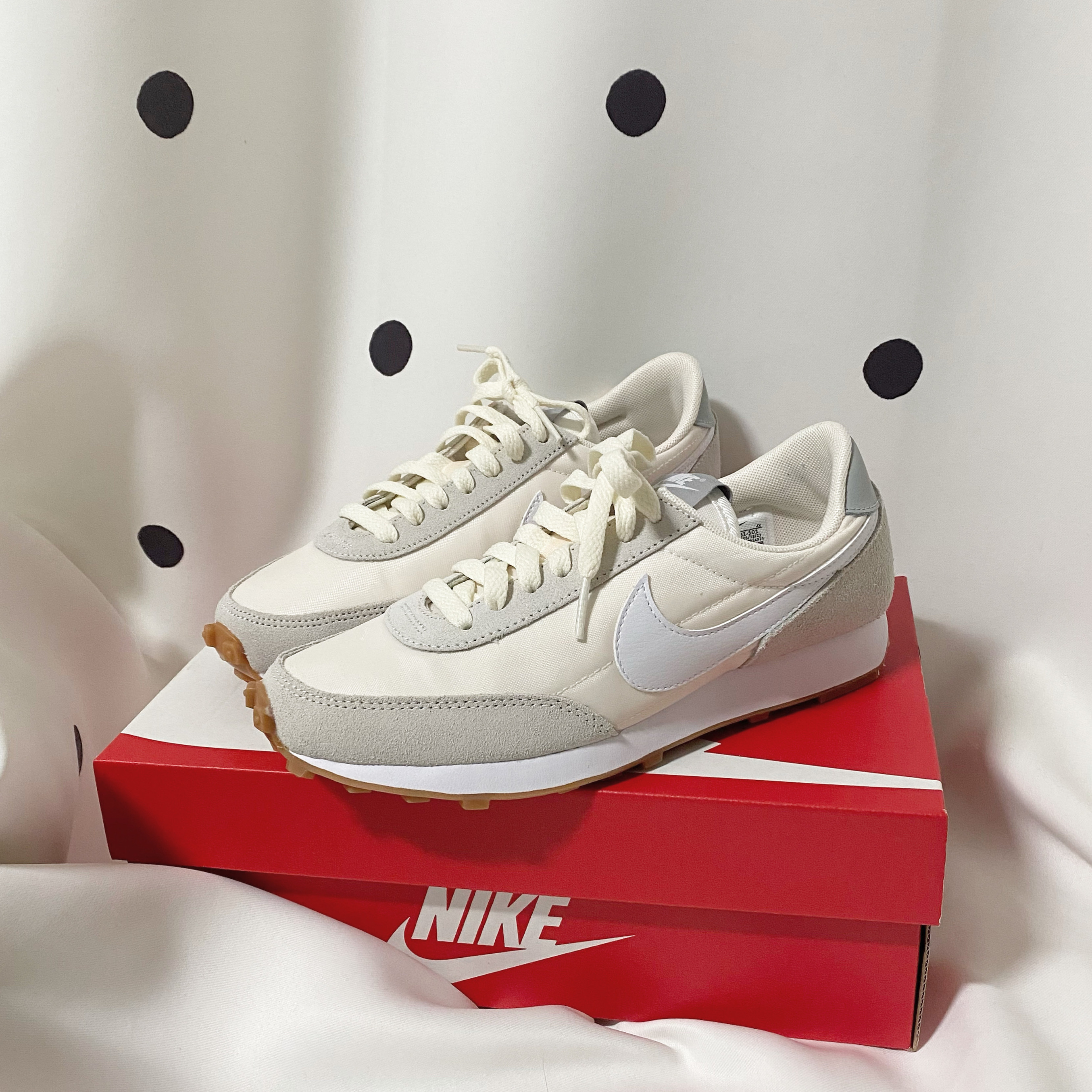 (W) Nike Daybreak Summit White 착용 스타일