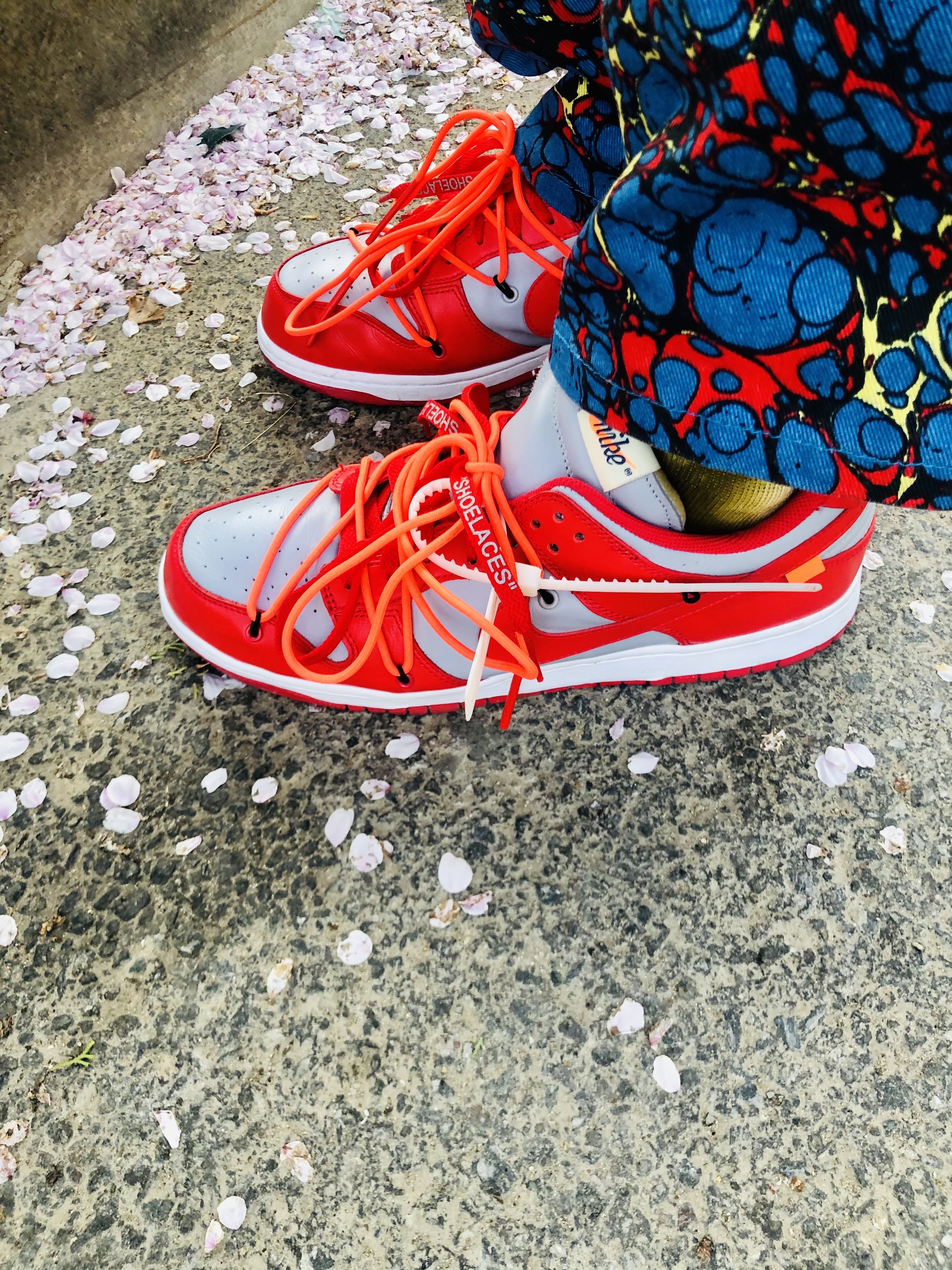 Nike x Off-White Dunk Low University Red 착용 스타일 - 4