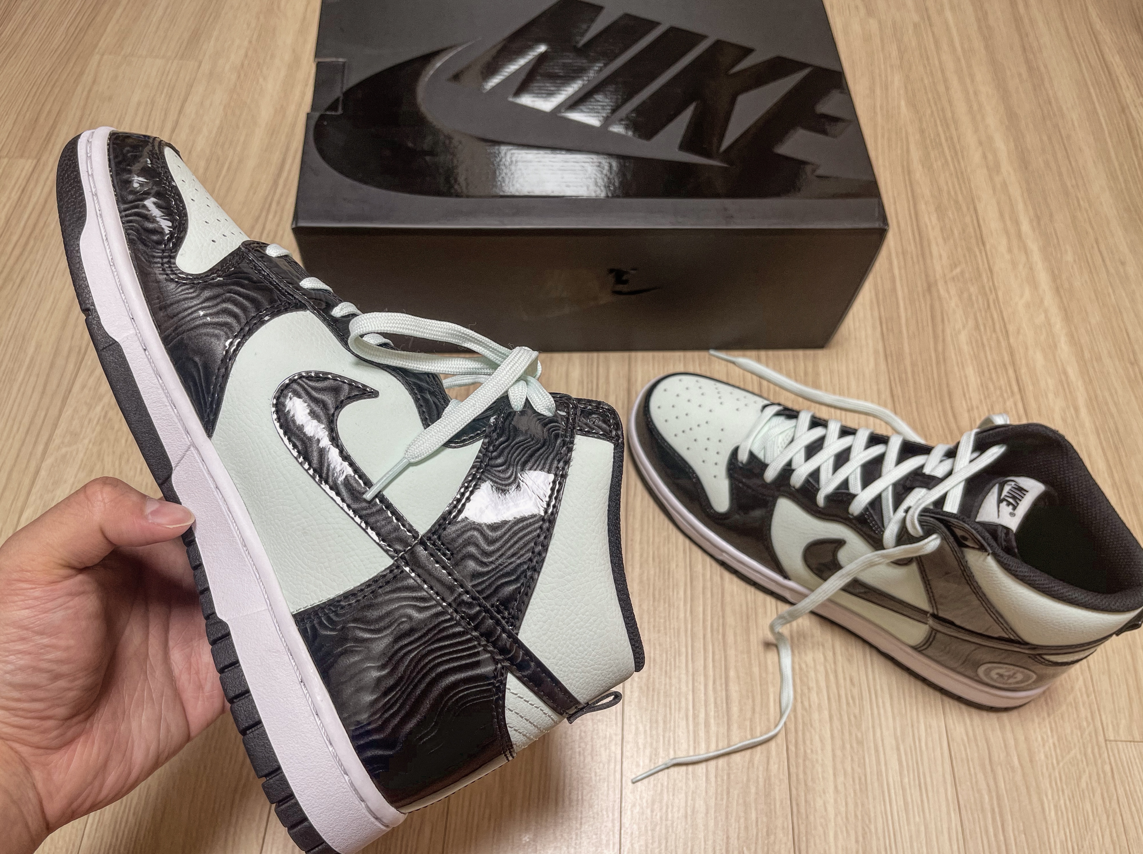 Nike Dunk High Barely Green 착용 스타일 - 4