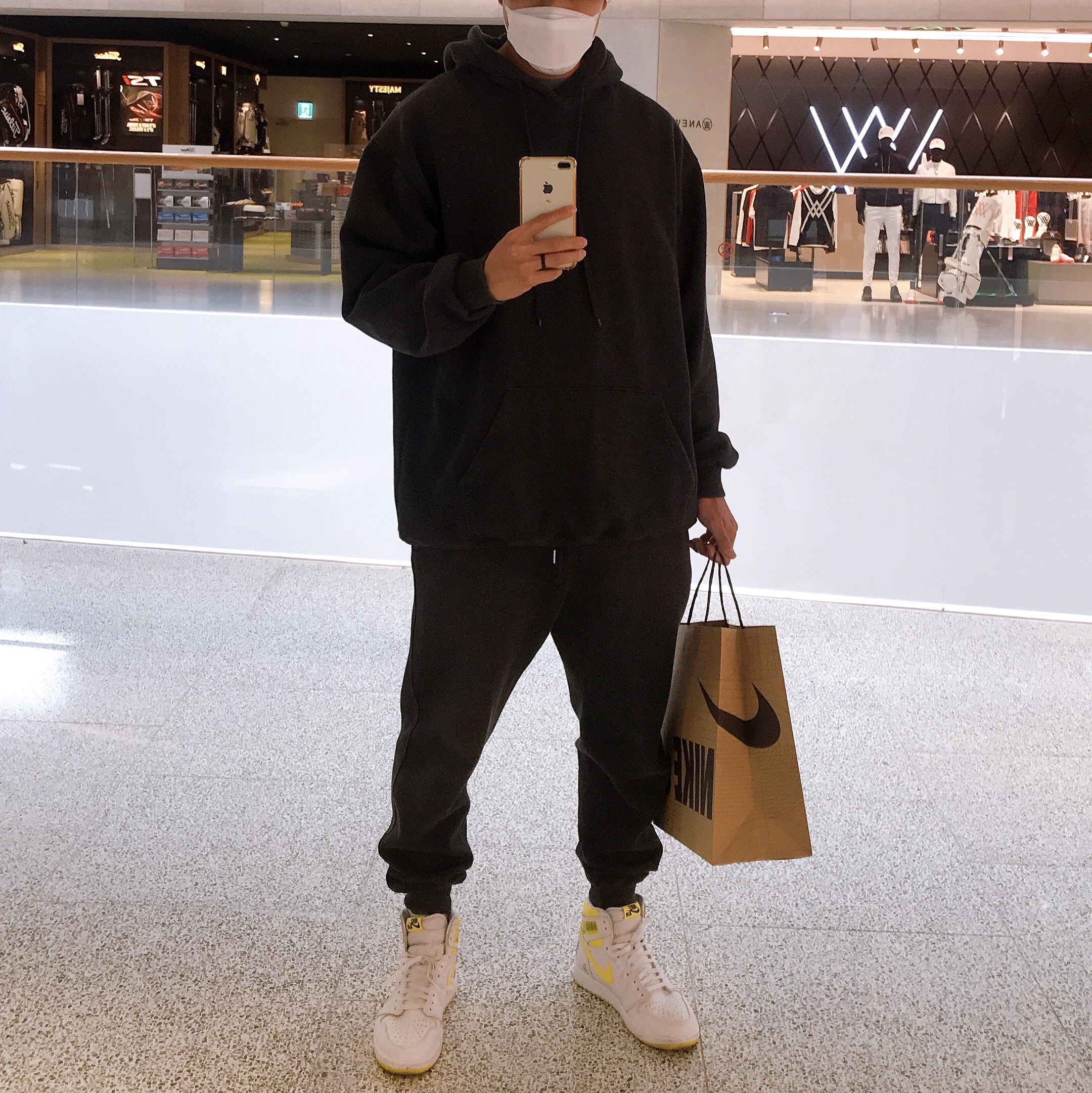Jordan 1 Retro High OG First Class Flight 착용 스타일