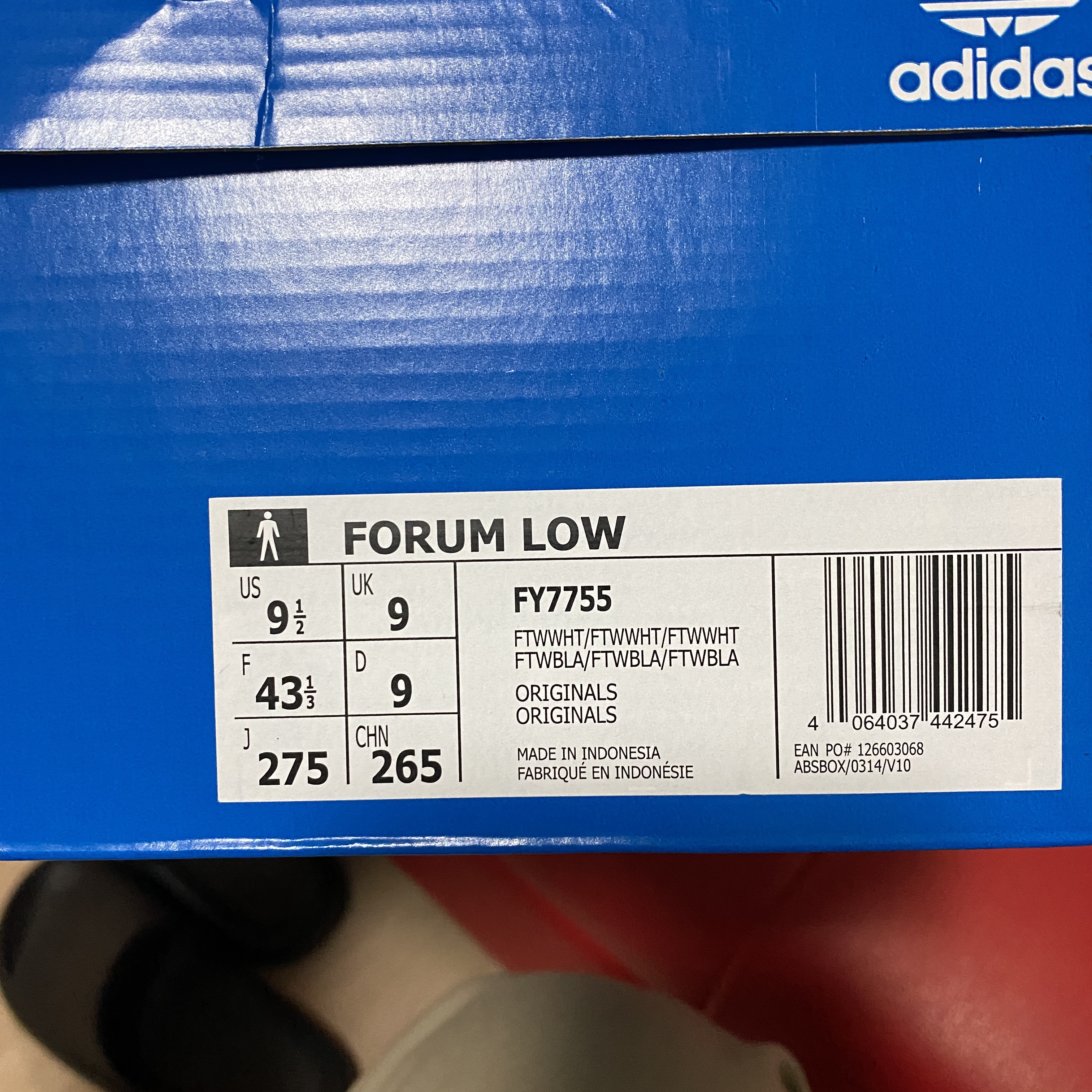 Adidas Forum Low Triple White 착용 스타일 - 4