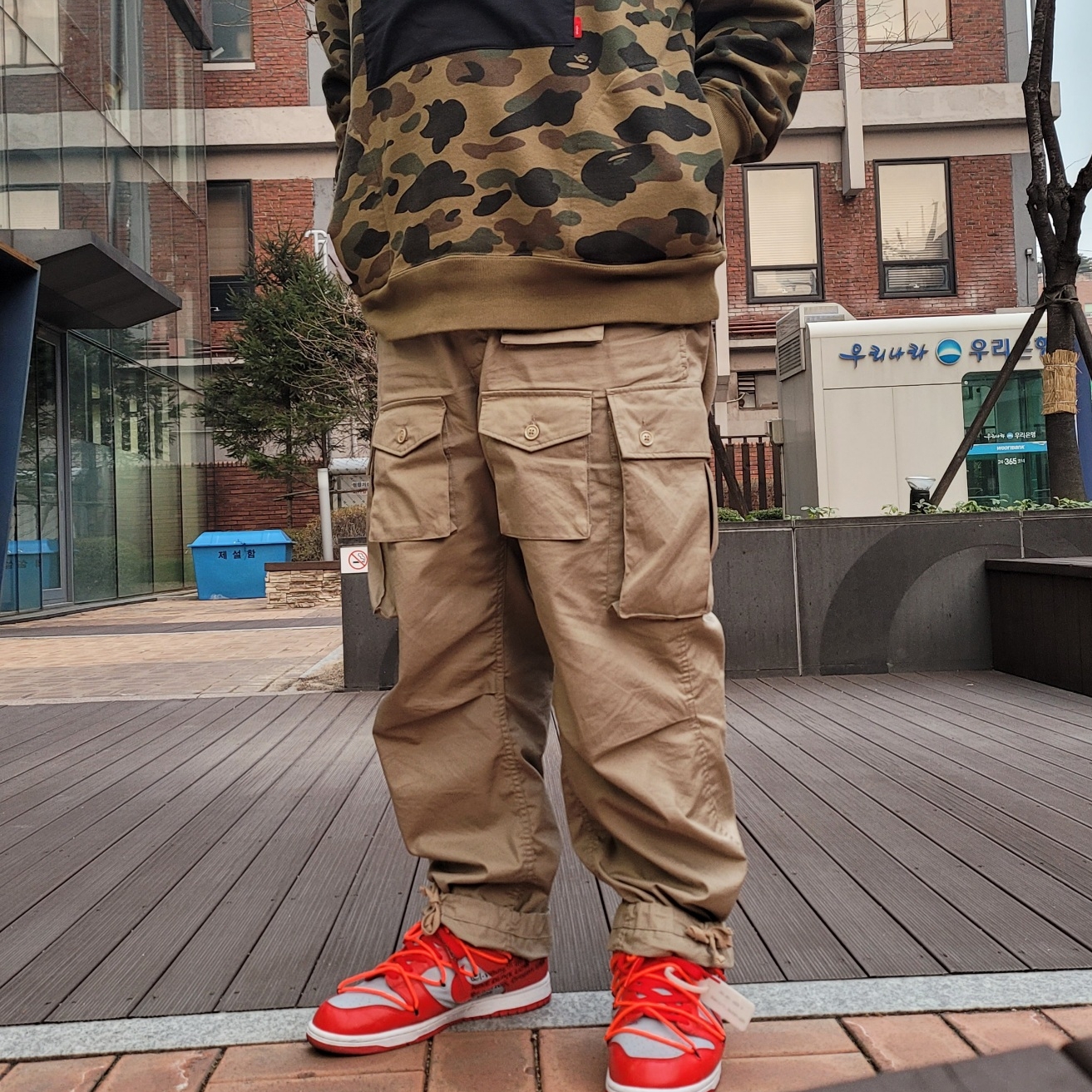 Nike x Off-White Dunk Low University Red 착용 스타일