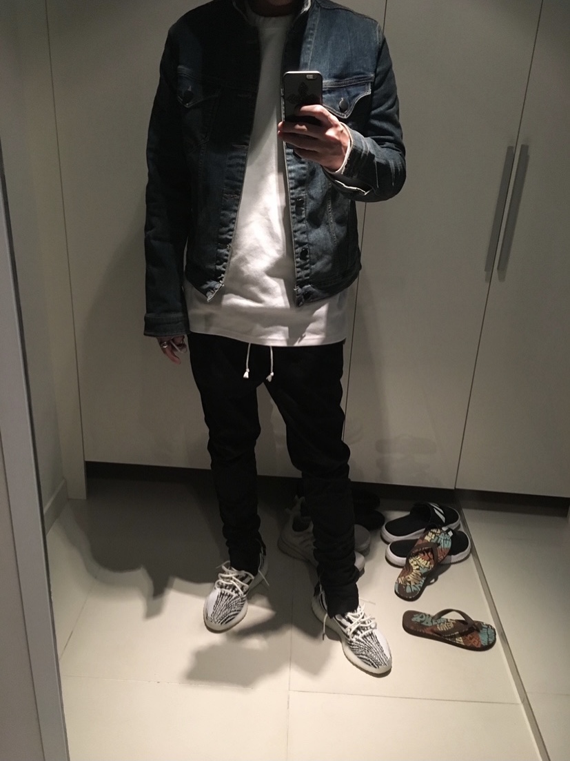 Adidas Yeezy Boost 350 V2 Zebra 2017/2019/2020 착용 스타일