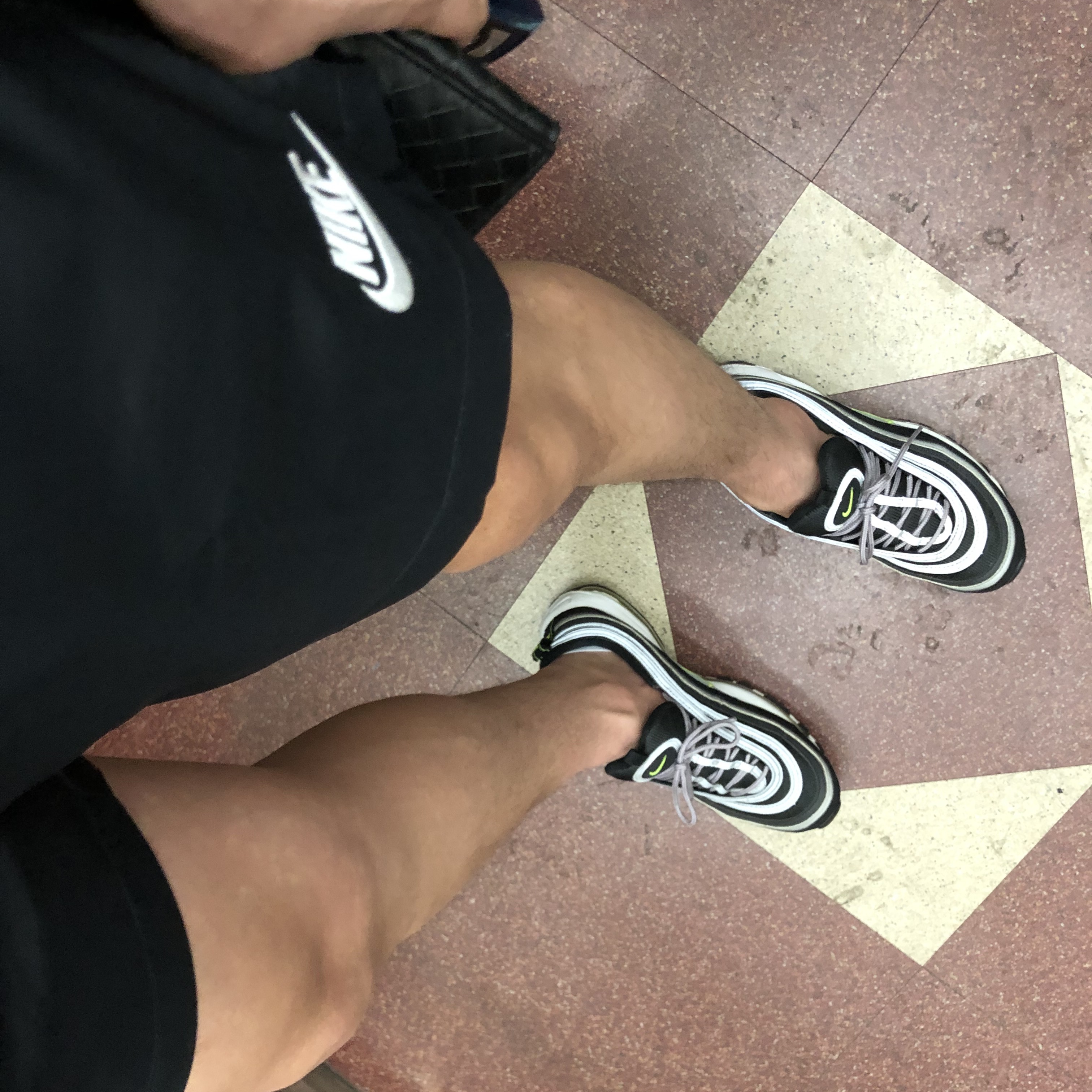 Nike Moon Racer Sail Solar Blue, Nike Air Max 97 OG Black Volt Asia 착용 스타일 - 2