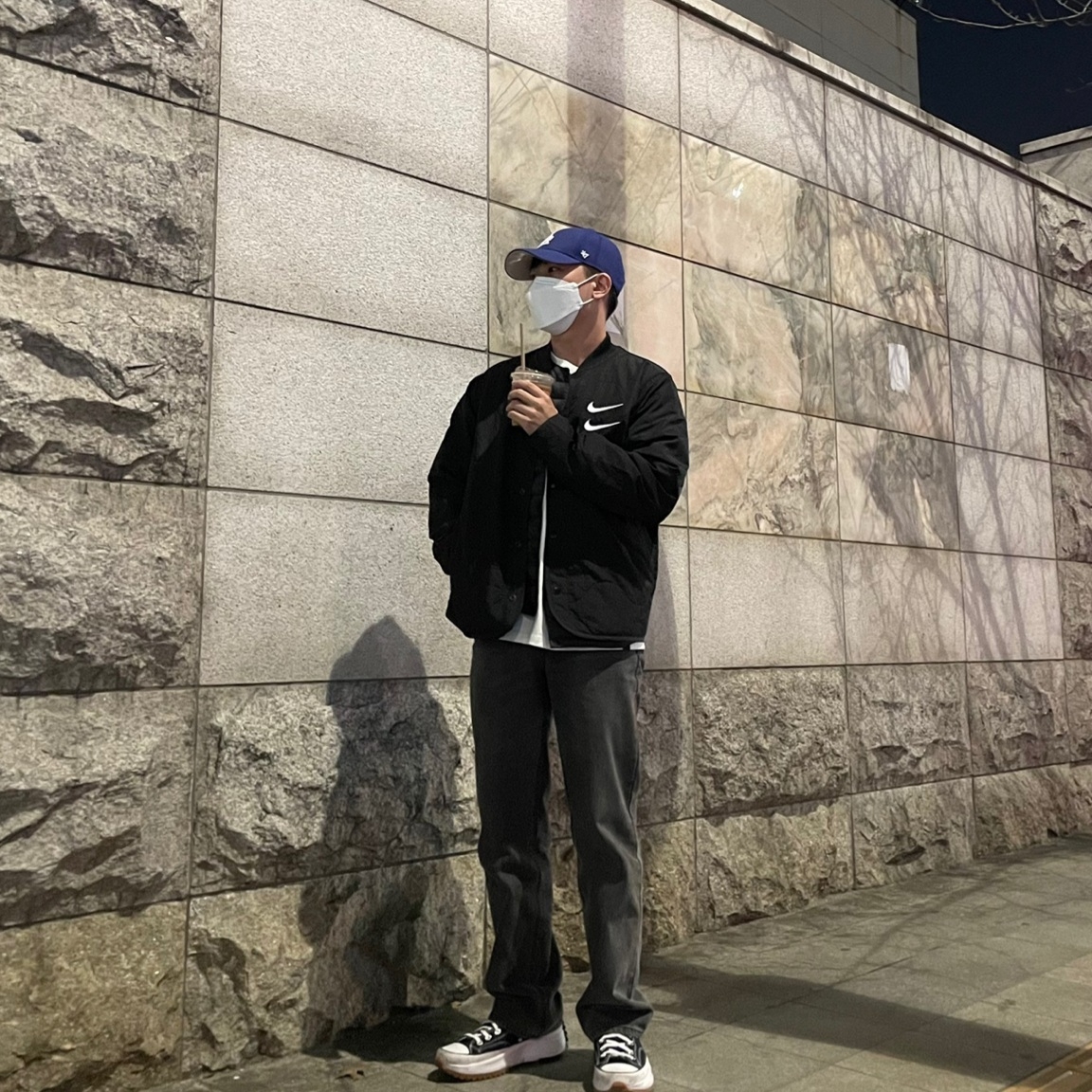 Converse Run Star Hike Hi Black White Gum 착용 스타일