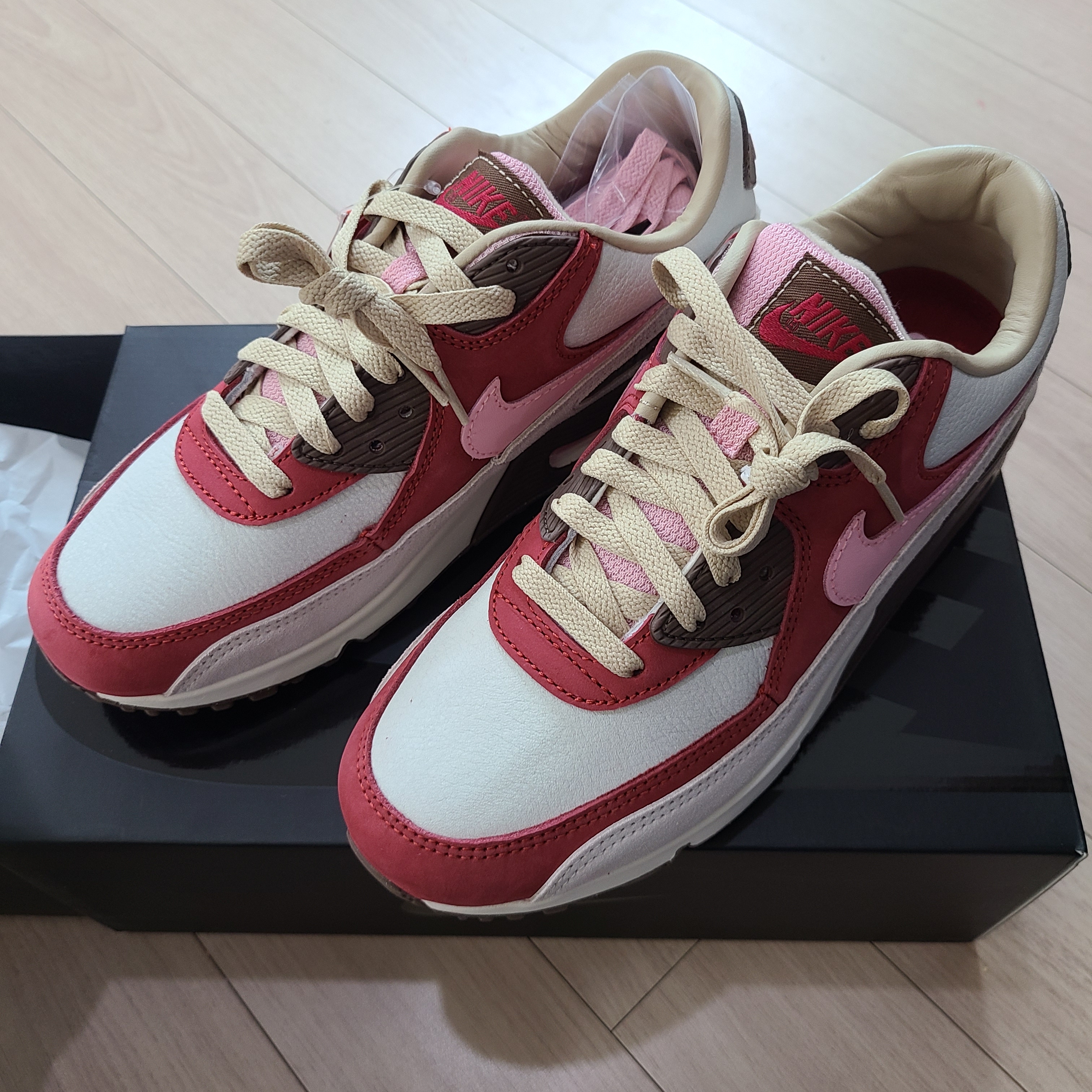 Nike Air Max 90 NRG Bacon 착용 스타일