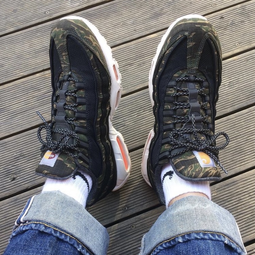 Nike x Carhartt WIP Air Max 95 Camo 착용 스타일 - 2