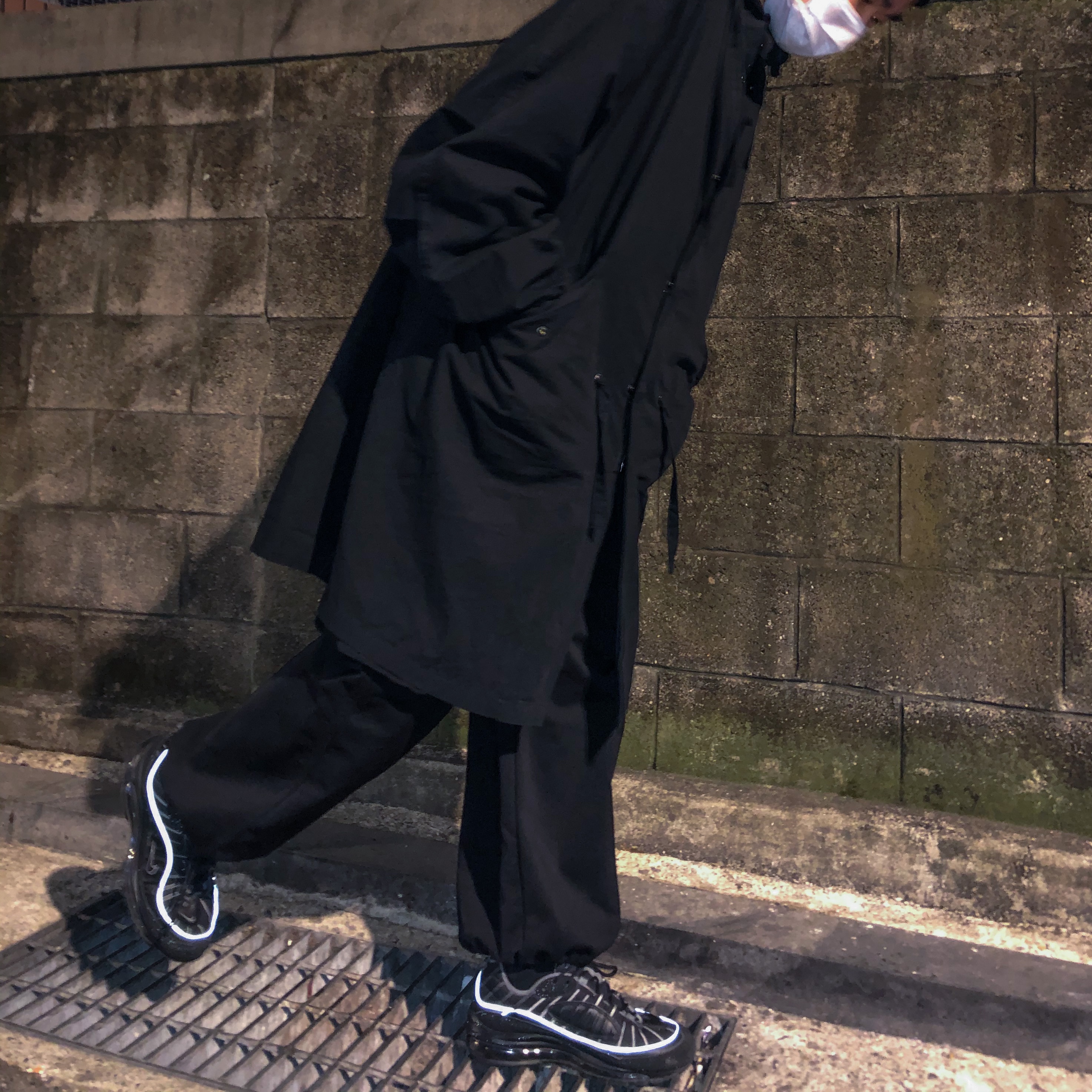 Nike Air Max 98 Black Smoke Grey  착용 스타일