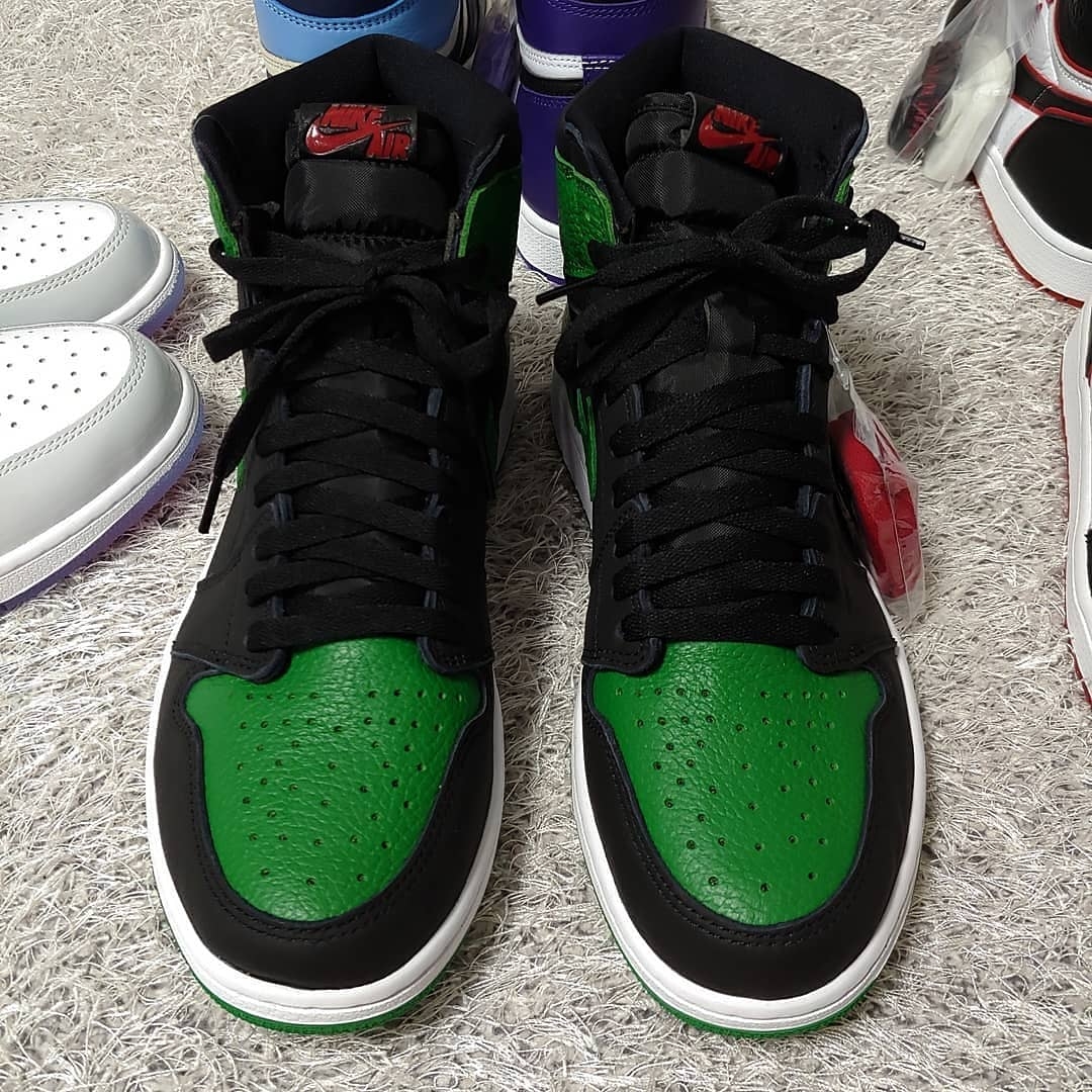 Jordan 1 Retro High OG Pine Green Black 착용 스타일 - 2