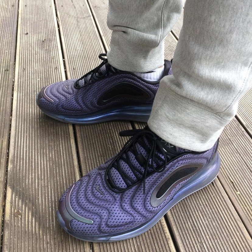 Nike Air Max 720 Northern Lights Night 착용 스타일 - 1