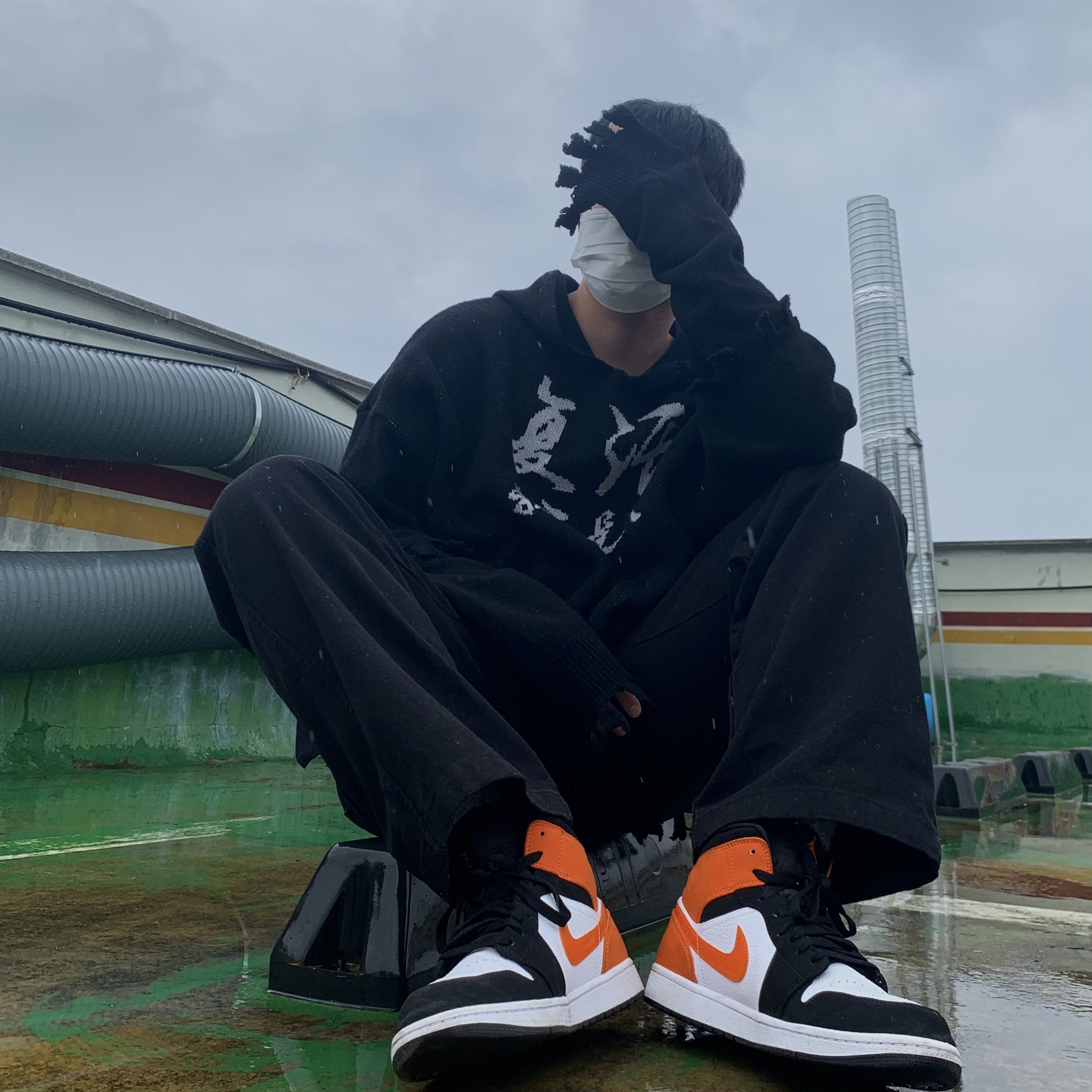 Jordan 1 Mid Shattered Backboard 착용 스타일