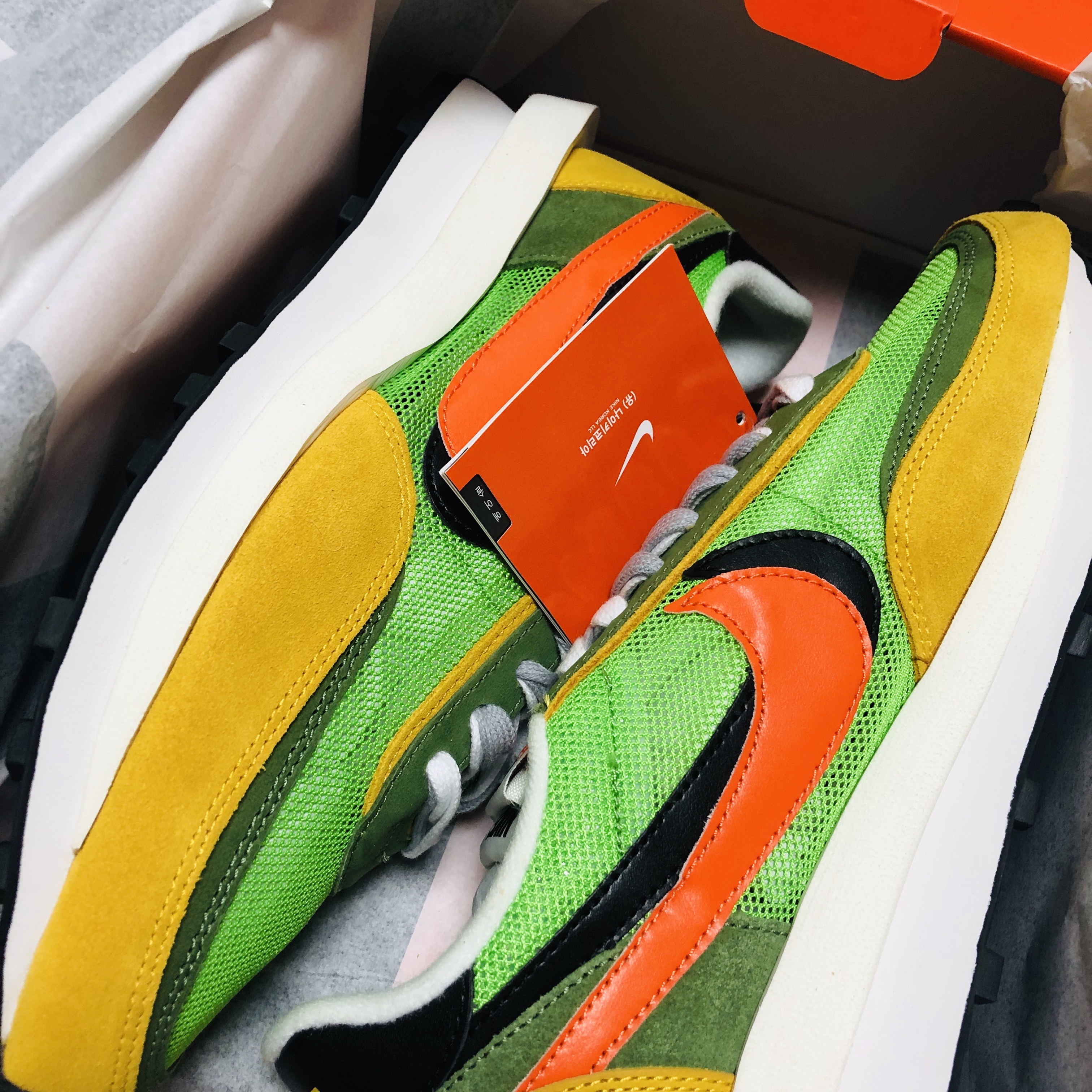 Nike x Sacai LDWaffle Green Multi 착용 스타일
