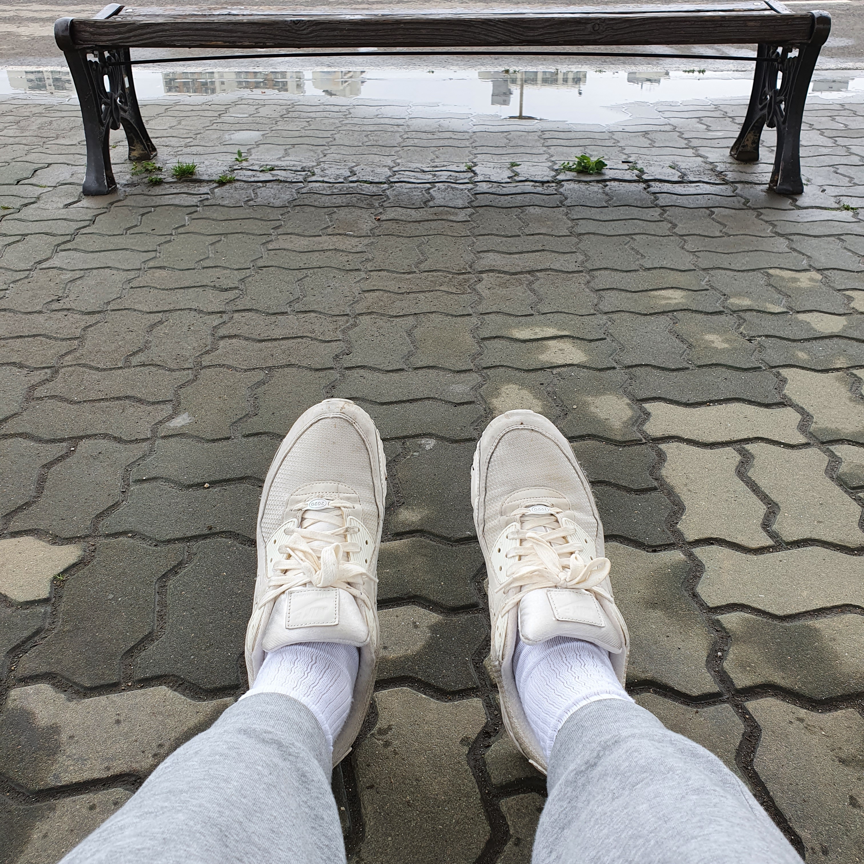 Nike Air Max 90 NRG Recraft Sail 착용 스타일 - 2