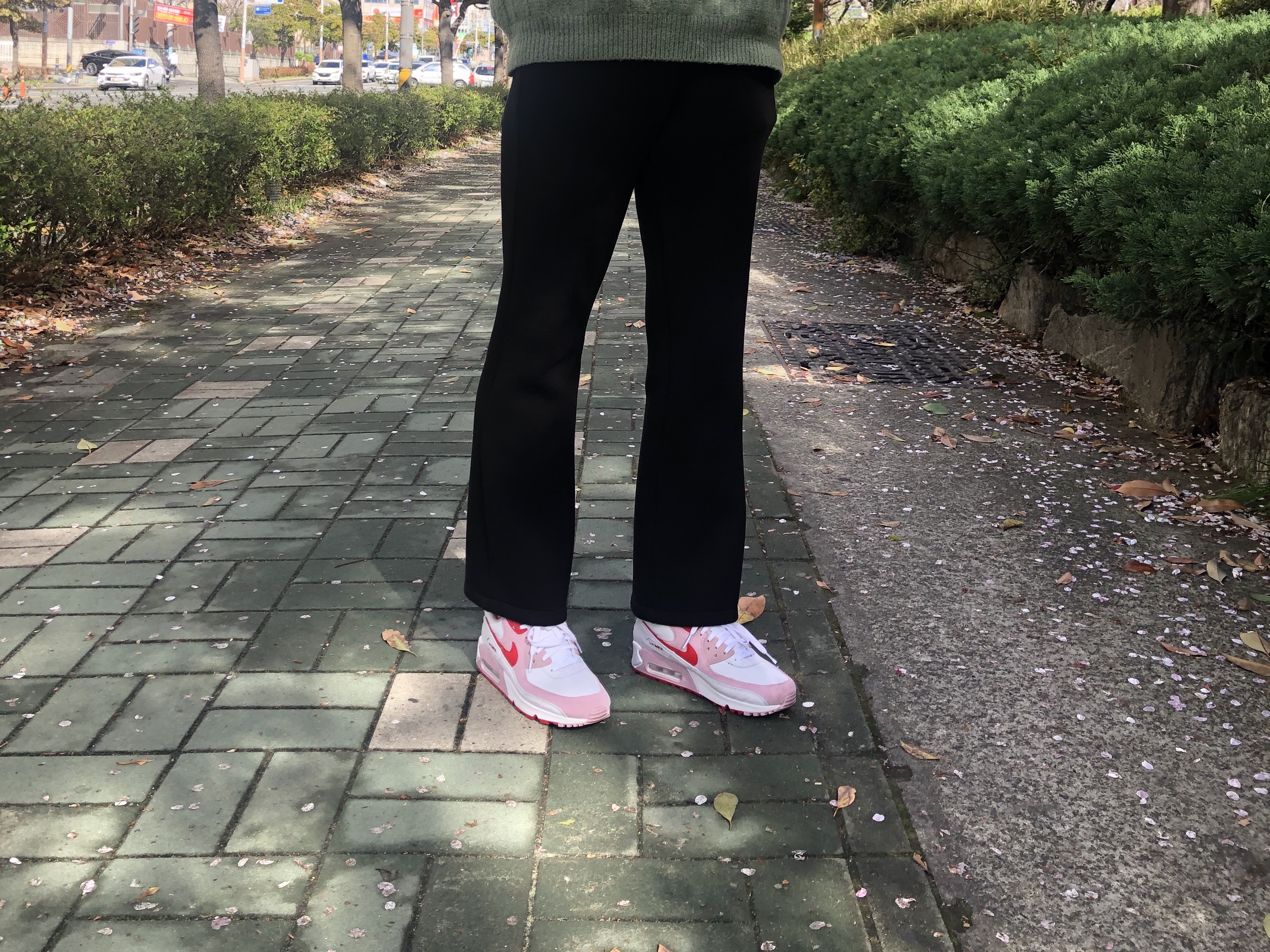 (W) Nike Air Max 90 QS Valentine's Day 착용 스타일
