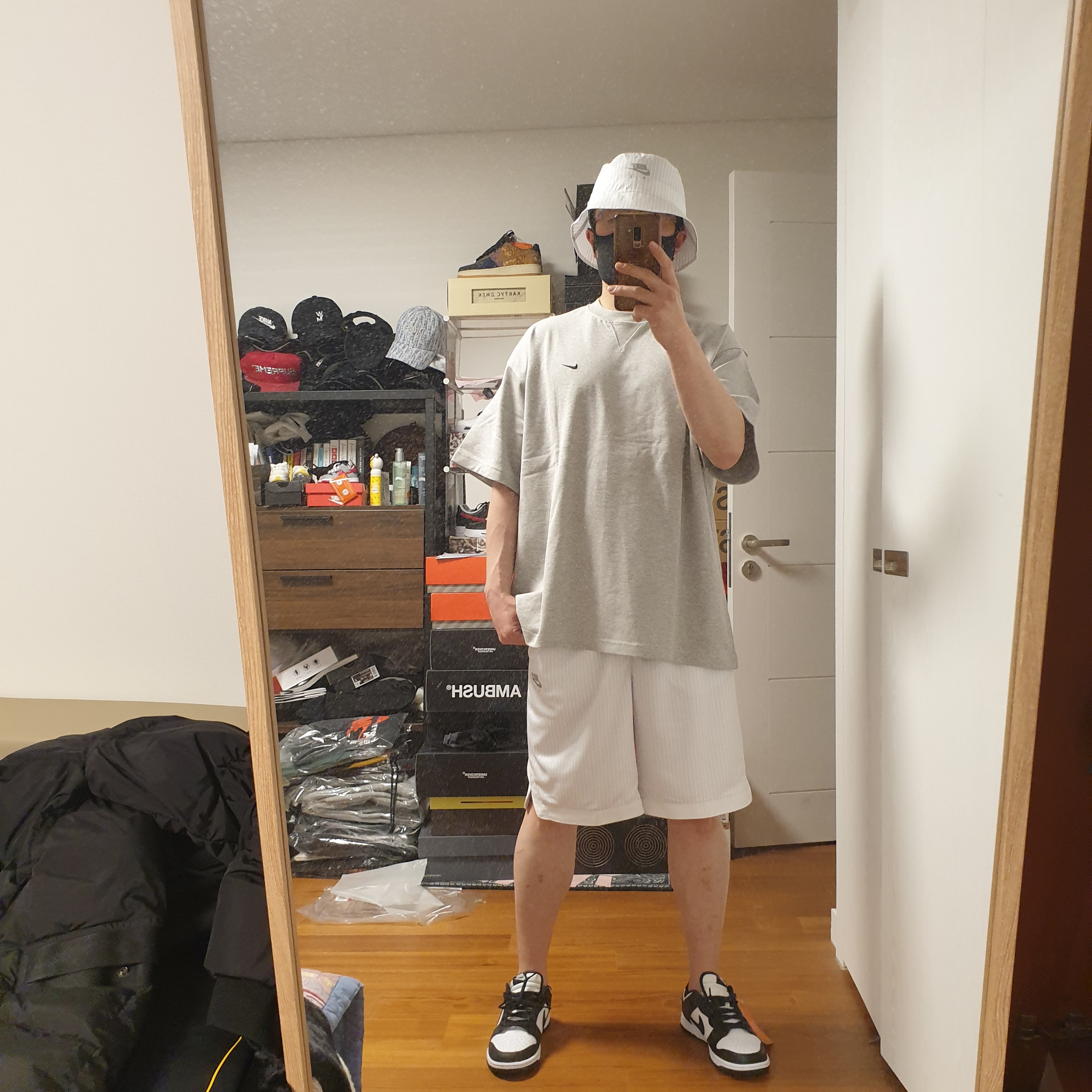 Nike x Kim Jones Bucket Hat White, Nike x Kim Jones Mesh Shorts White - Asia 착용 스타일 - 2