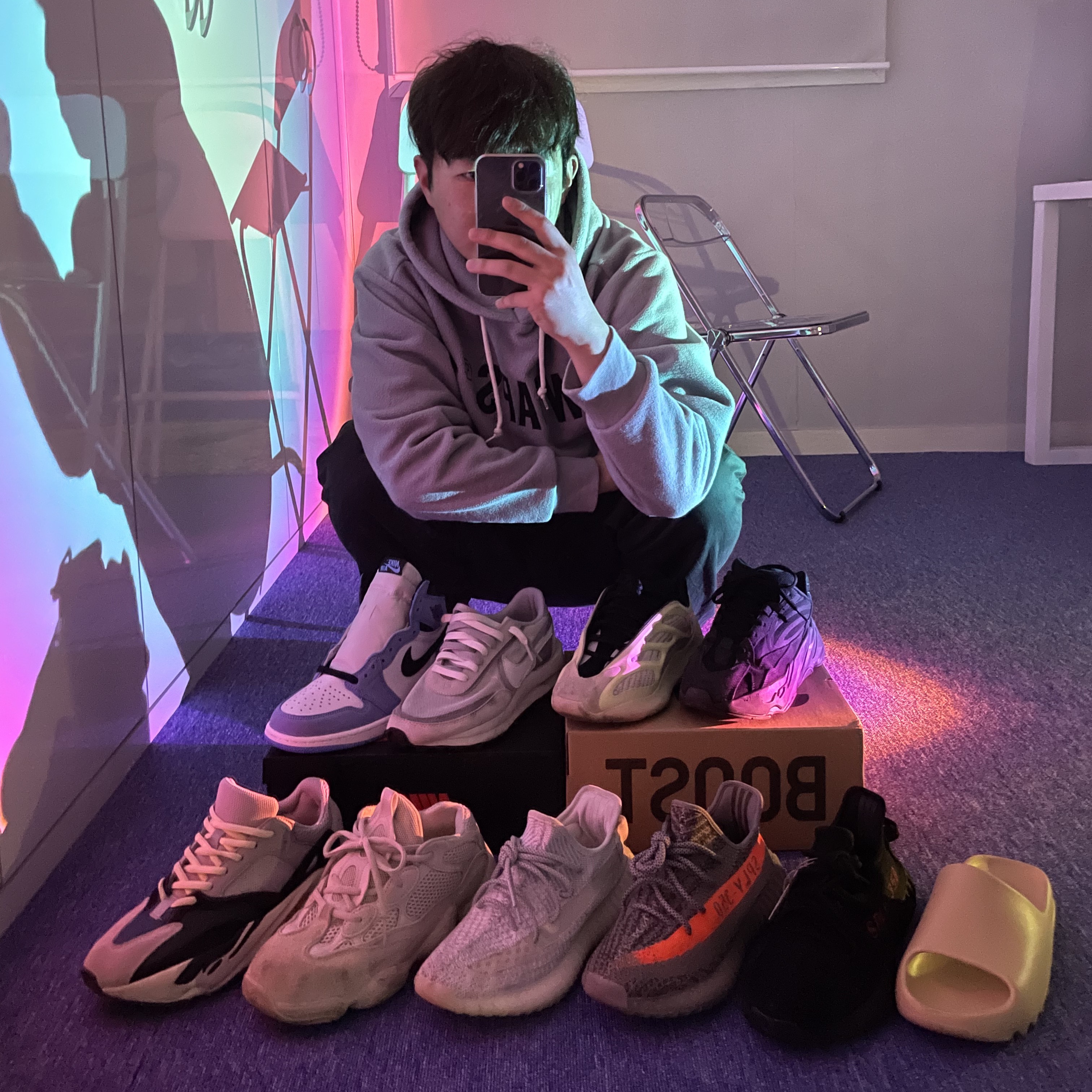 Adidas Yeezy Boost 350 V2 Black Red 2020, Adidas Yeezy Boost 350 V2 Static - Reflective 착용 스타일 - 1