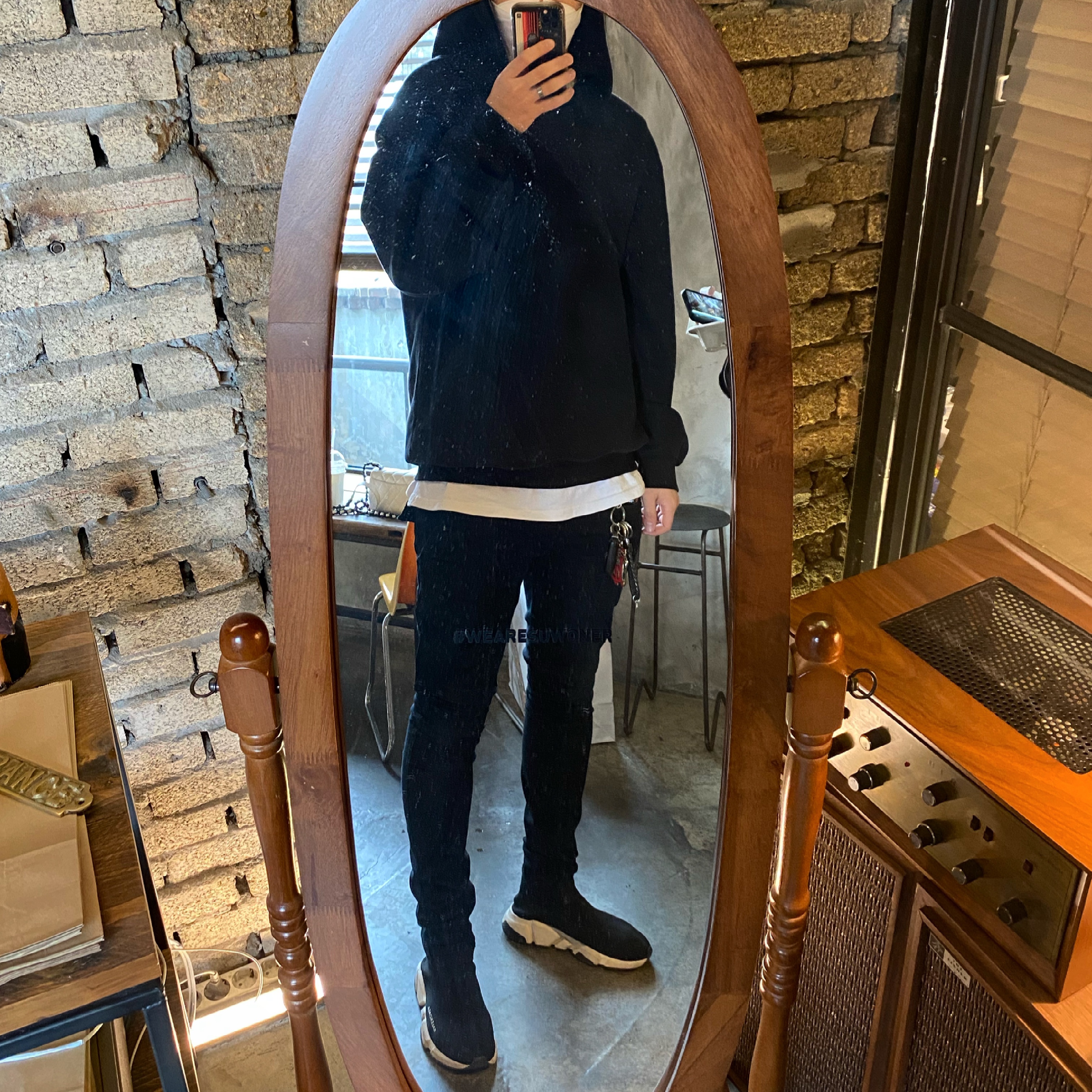 (W) Balenciaga Speed Trainer Black White 2021/2022 착용 스타일
