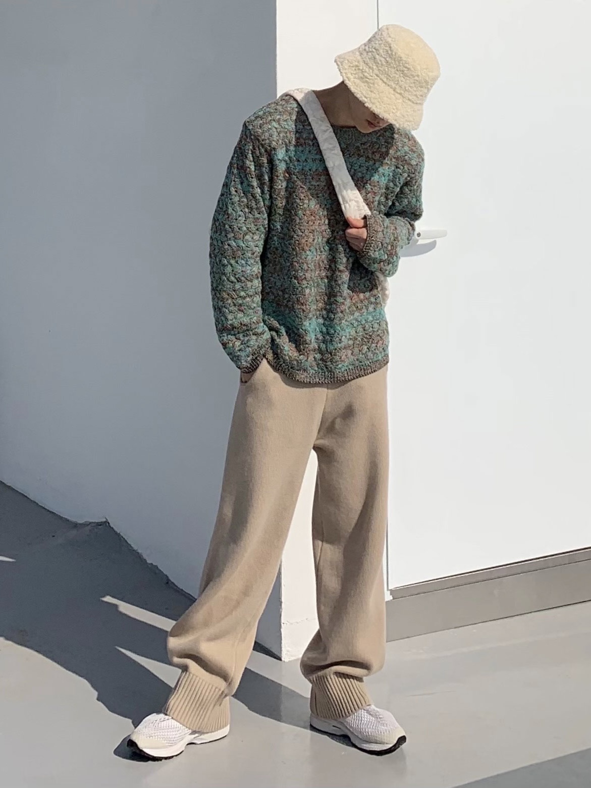 Asics x Vivienne Westwood Gel-Kayano 26 Birch White 착용 스타일 - 1