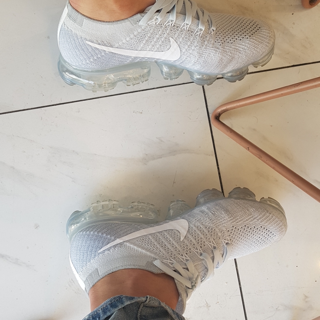 Nike React Element 87 Desert Sand, (W) Nike Air VaporMax Flyknit Pure Platinum 착용 스타일 - 4