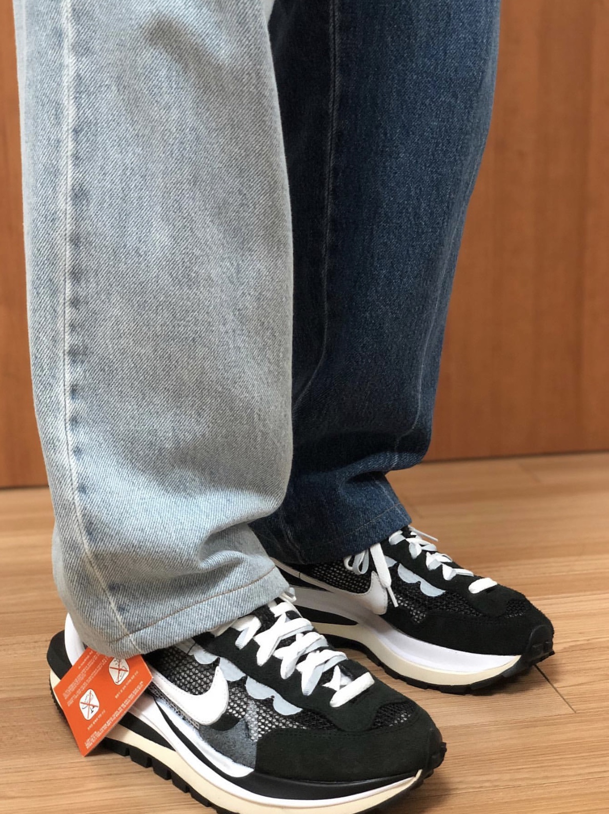 Nike x Sacai VaporWaffle Black White 착용 스타일 - 2
