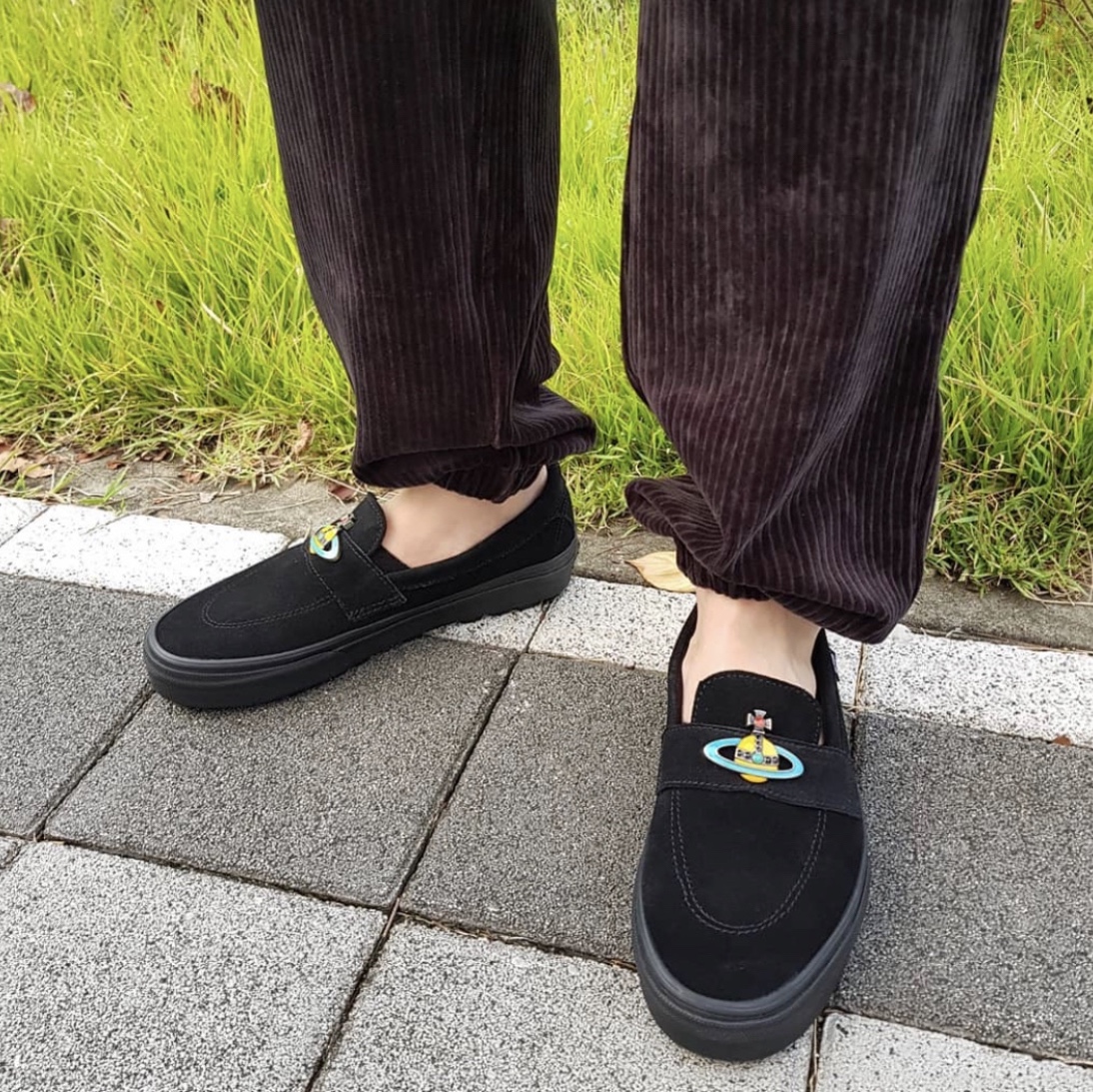 Vans x Vivienne Westwood Style 53 Anglomania 착용 스타일