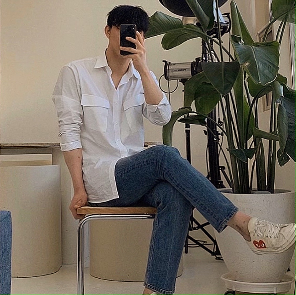 Converse x Play Comme des Garcons Chuck 70 Ox White 착용 스타일 - 1