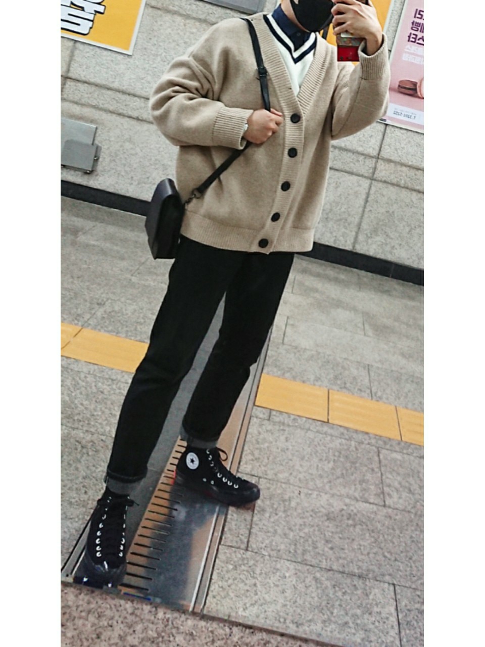 Converse Chuck Taylor All Star CX High Suede Black 착용 스타일 - 1