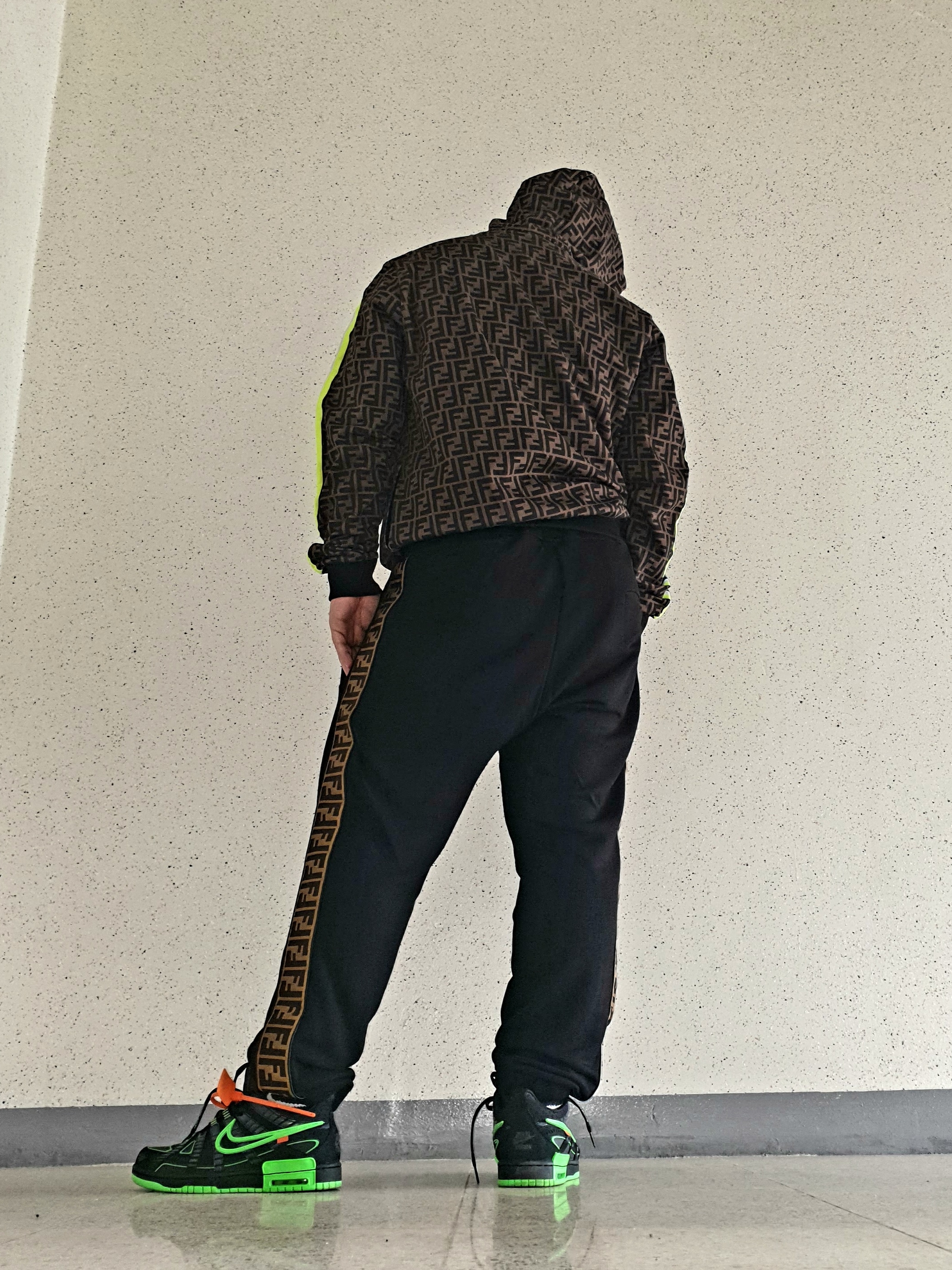 Nike x Off-White Air Rubber Dunk Green Strike 착용 스타일