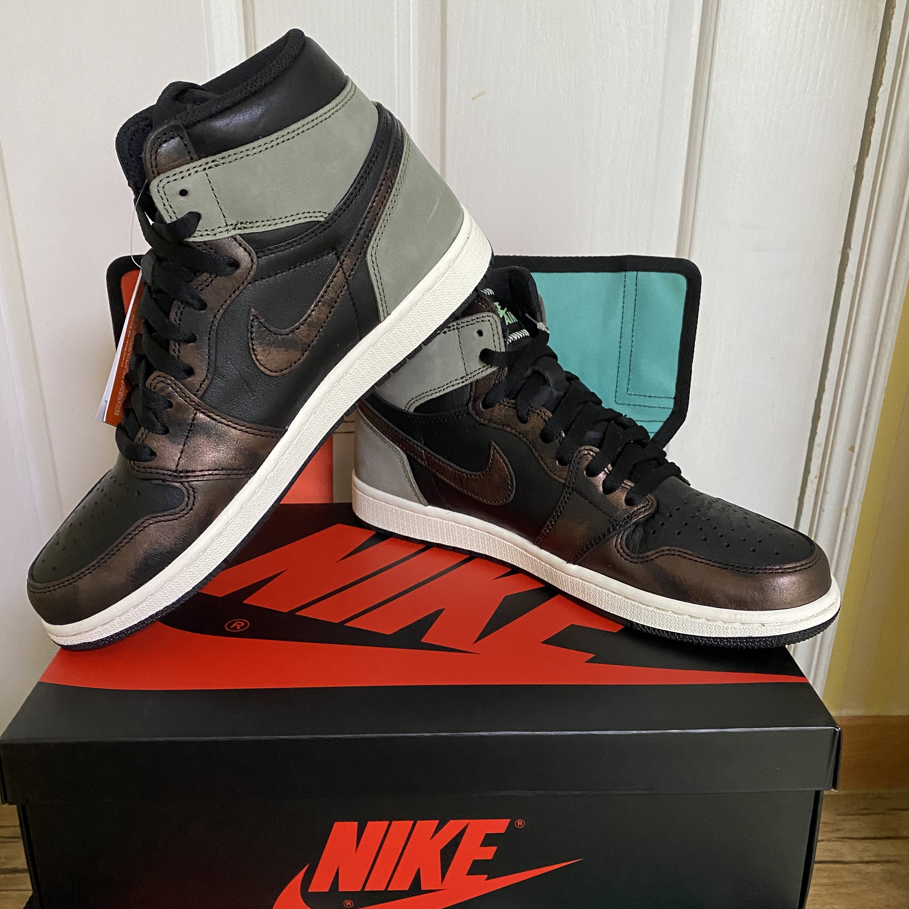 Jordan 1 Retro High OG Rust Shadow 착용 스타일