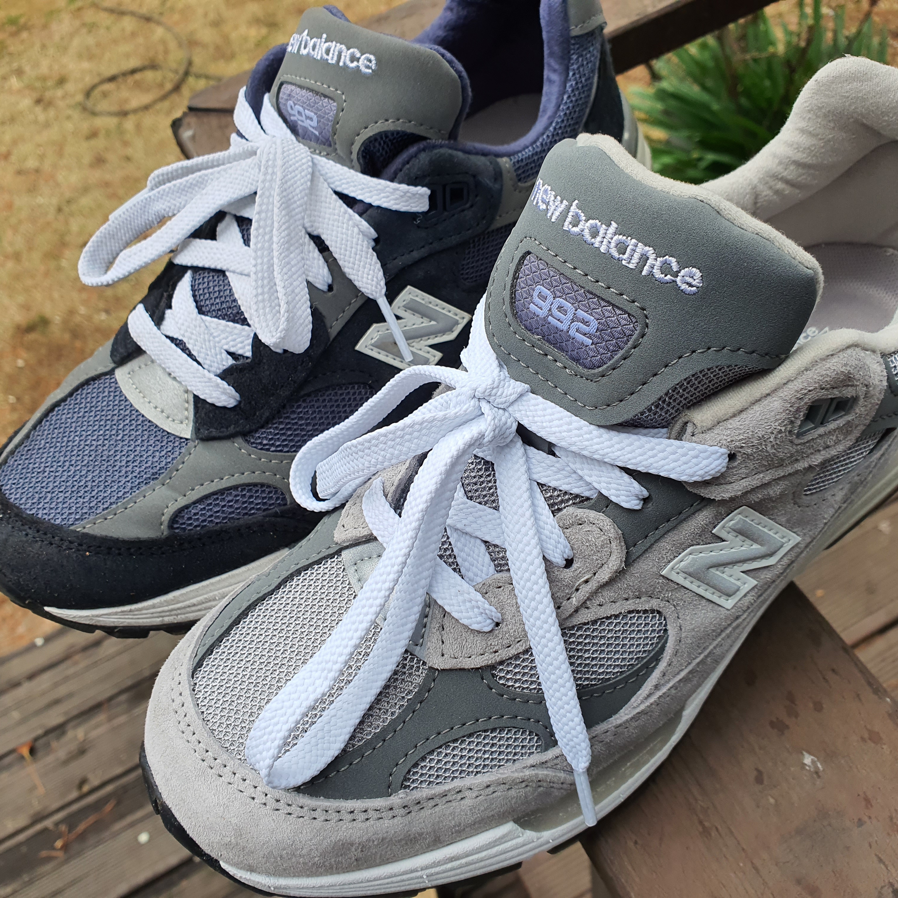 New Balance 992 Made in USA Grey - D Standard, IAB Studio Half Zip Pullover Light Gray 착용 스타일 - 2