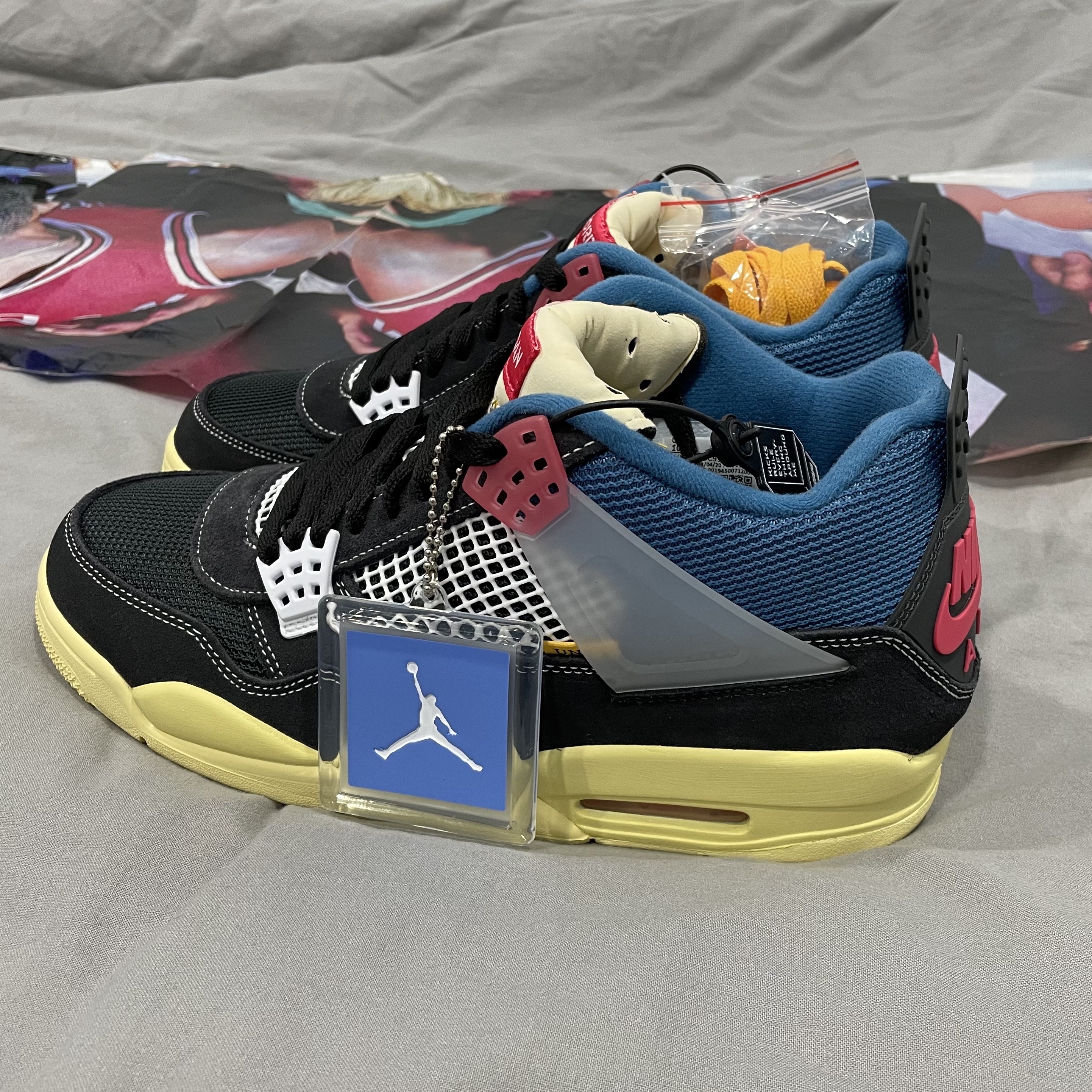 Jordan 4 x Union Retro Off Noir 착용 스타일 - 1